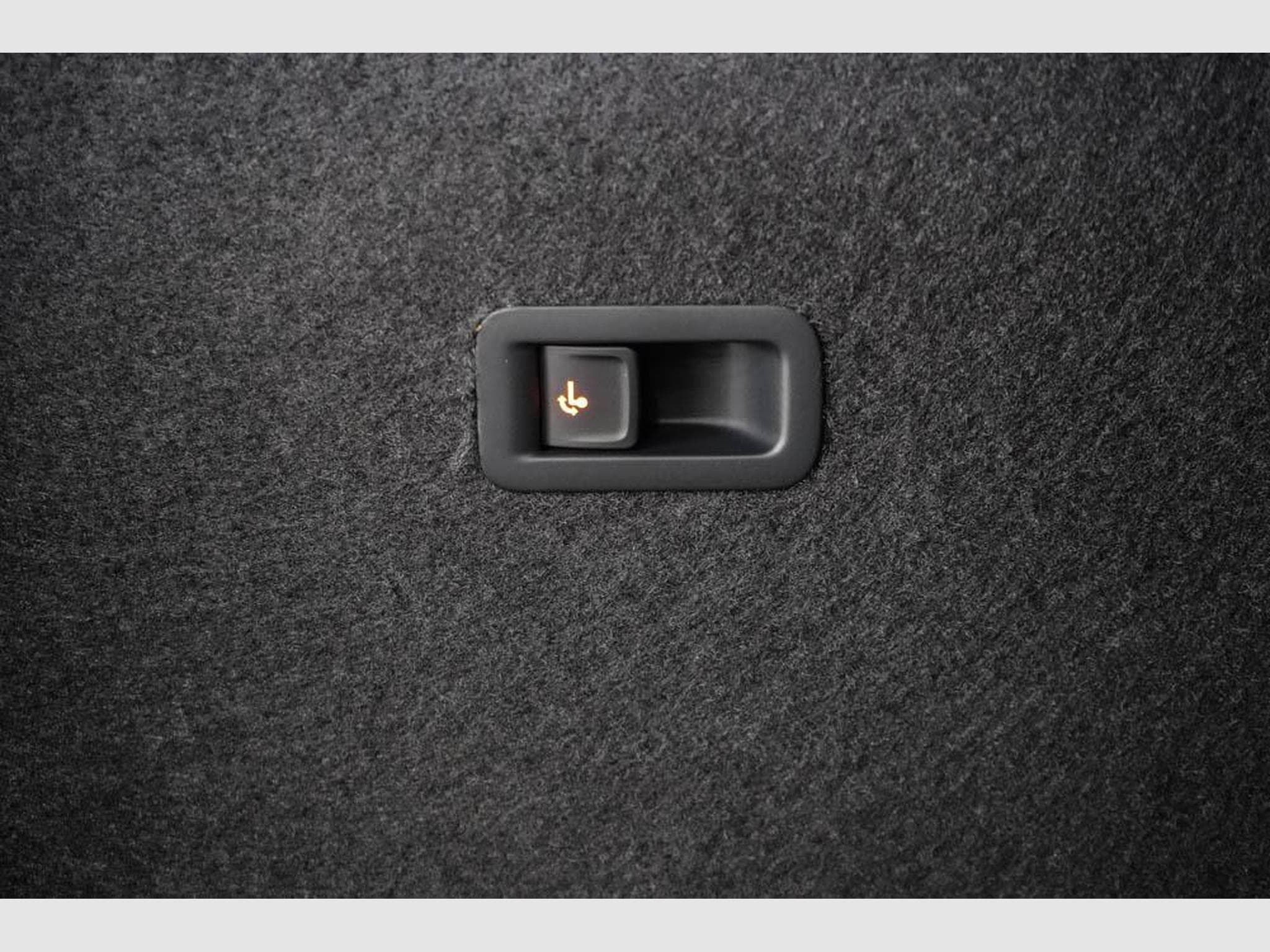 Cupra Formentor 2,0 TSI DSG (2026) - Photo 19