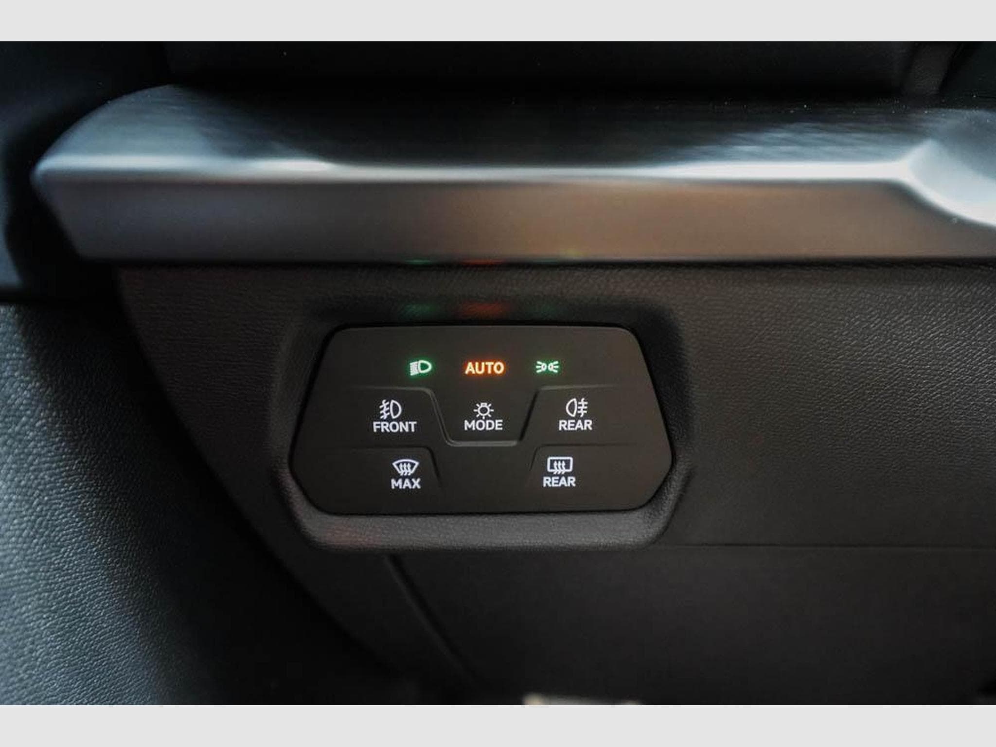 Cupra Formentor 2,0 TSI DSG (2026) - Photo 11