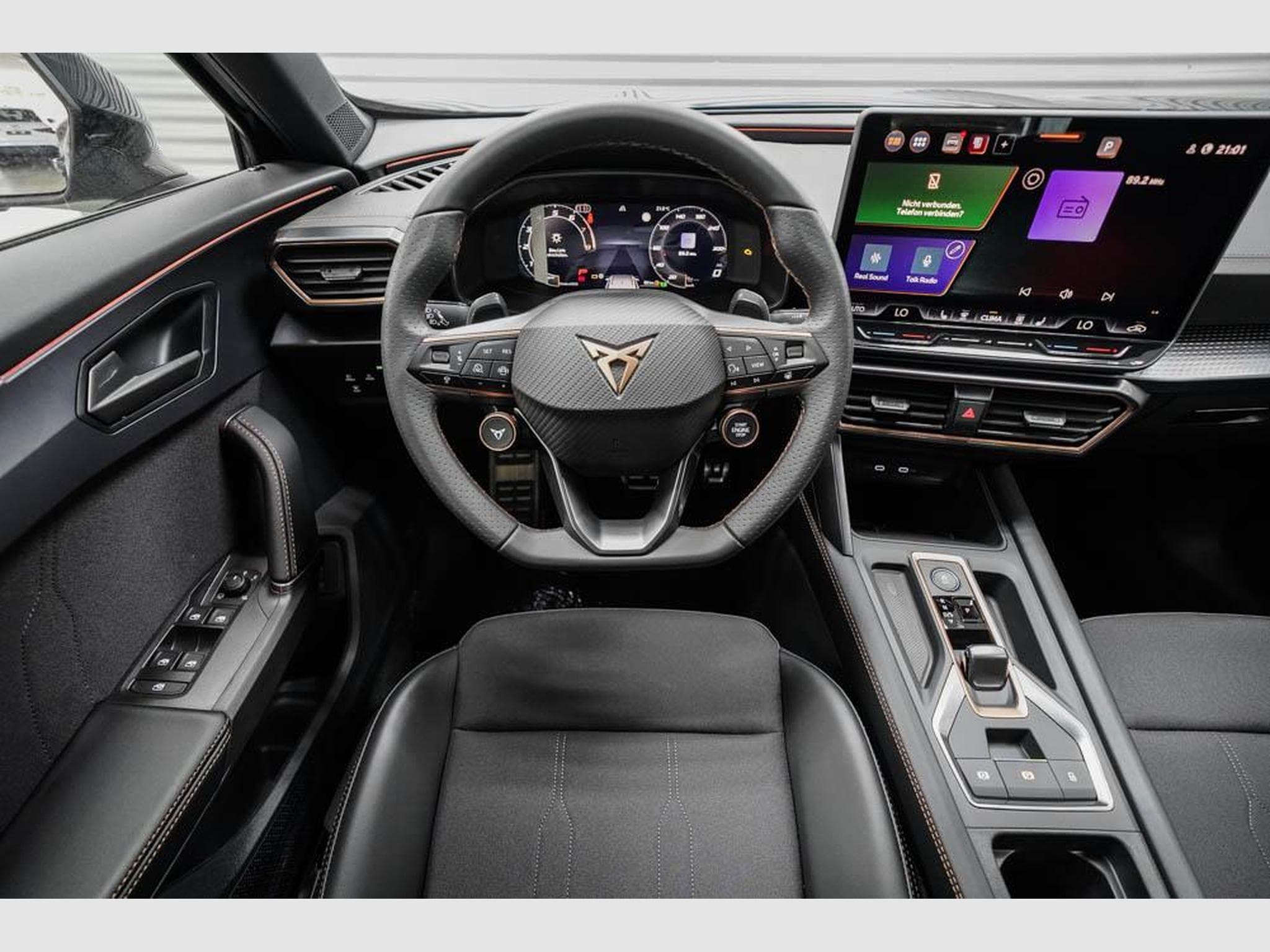 Cupra Formentor 2,0 TSI DSG (2026) - Photo 8