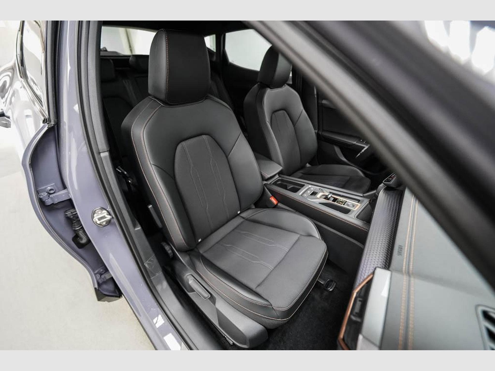 Cupra Formentor 2,0 TSI DSG (2026) - Photo 22