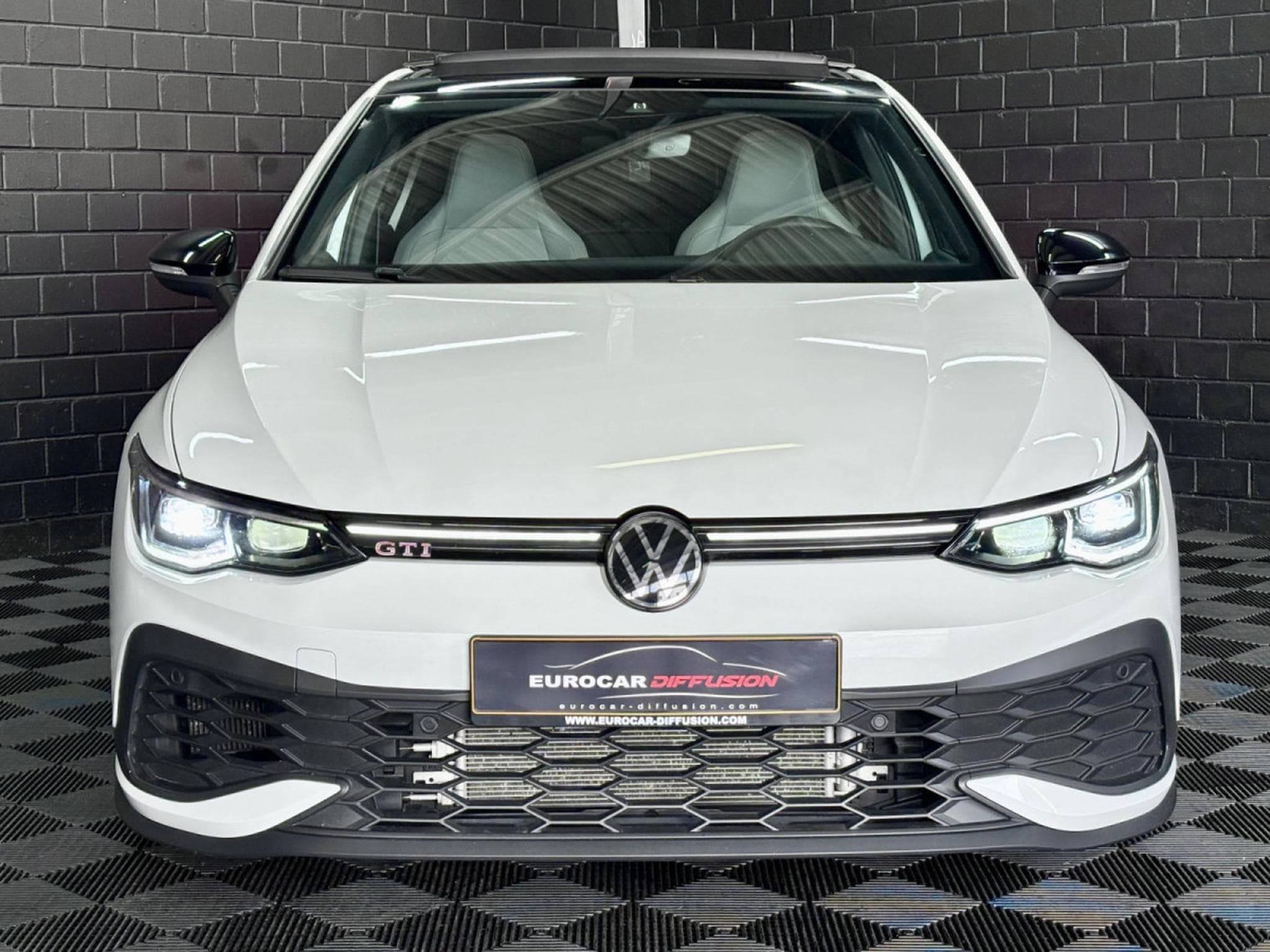 VW Golf GTI Clubsport 2.0 TSI 300CV DSG7 *PANO* MATRIX * HARMAN * CA (2024) - Photo 2