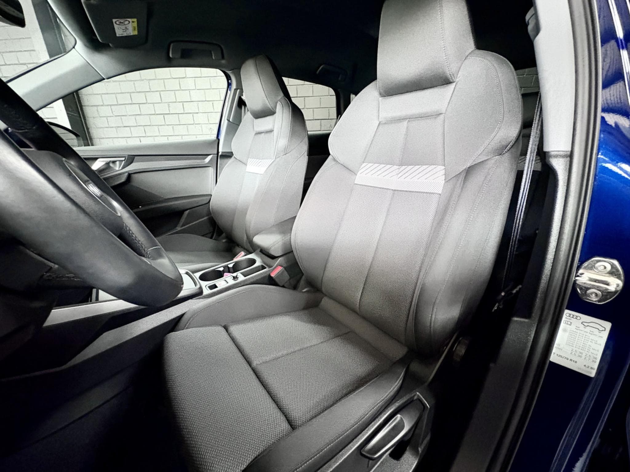 Audi A3 Sportback Advanced 30 TFSI 110 CV *ATTELAGE* * 18" * (2023) - Photo 7