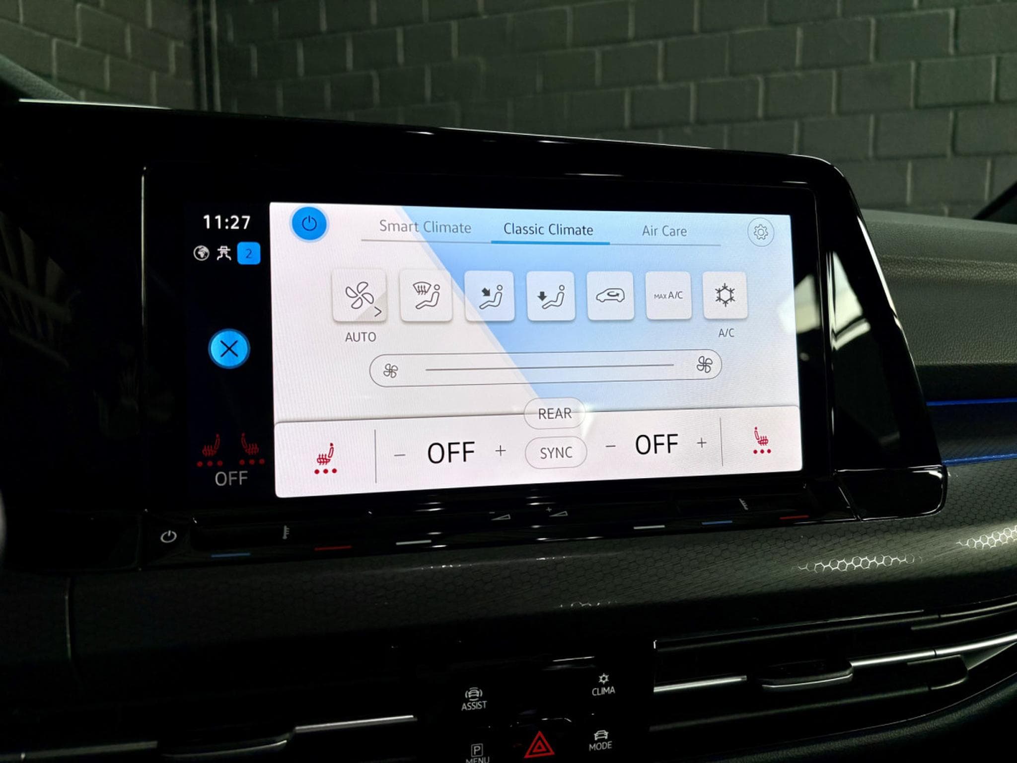VW Golf GTI 2.0 TSI BVM6 245 CV *BOITE MECA* ACC * CARPLAY* (2023) - Photo 17