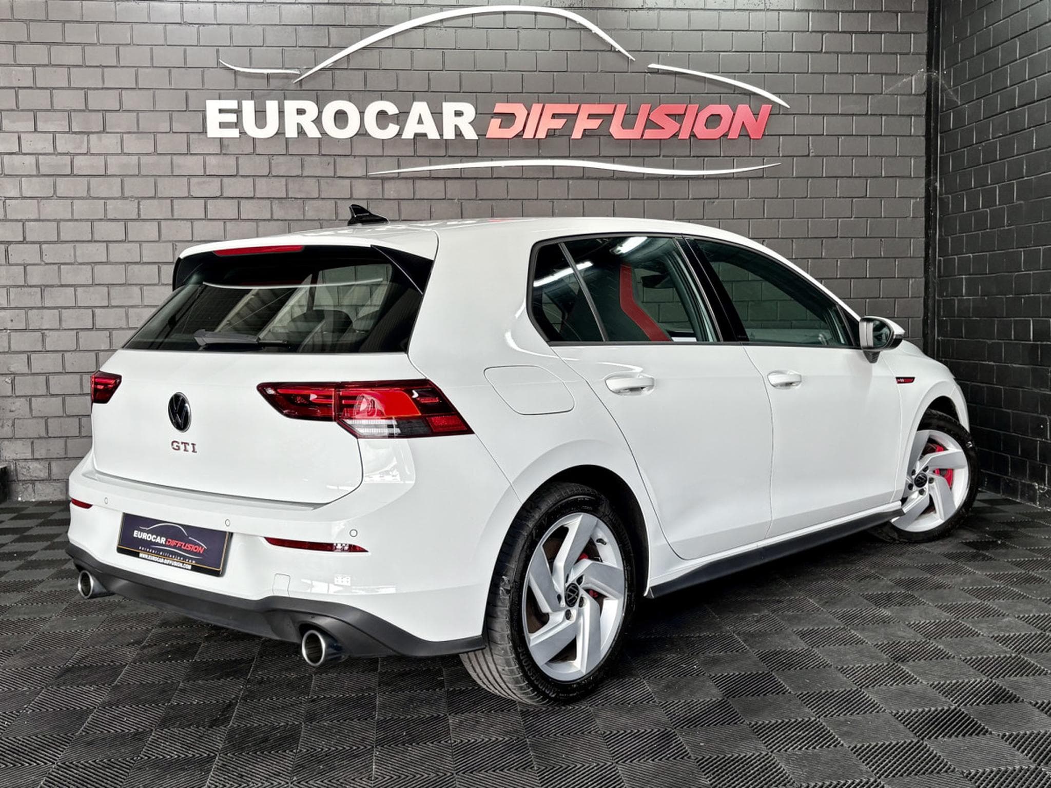 VW Golf GTI 2.0 TSI BVM6 245 CV *BOITE MECA* ACC * CARPLAY* (2023) - Photo 6