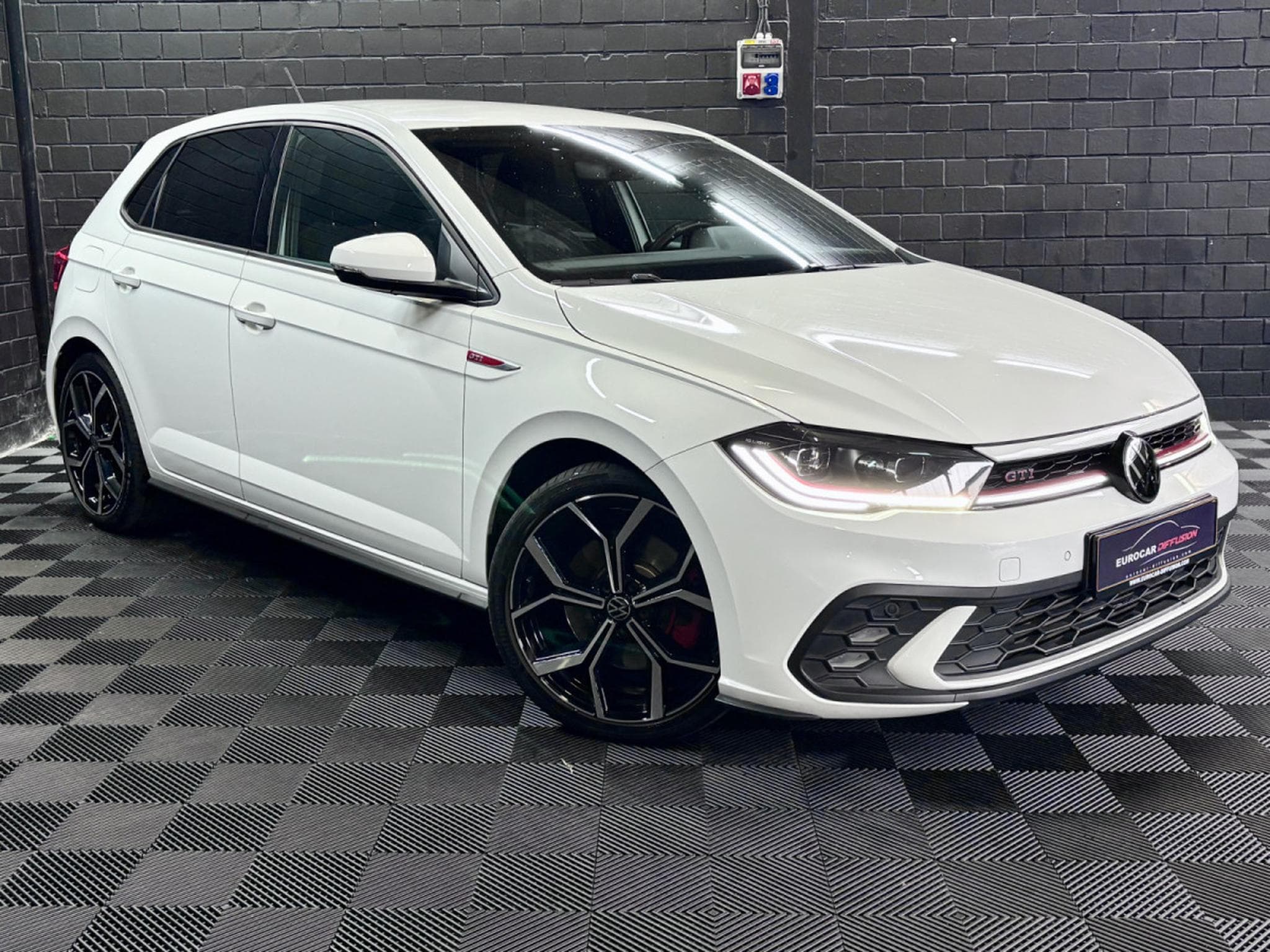 VW Polo 2.0 TSI 207 CV DSG7 *CAM* BEATS * MATRIX* (2023) - Foto 3