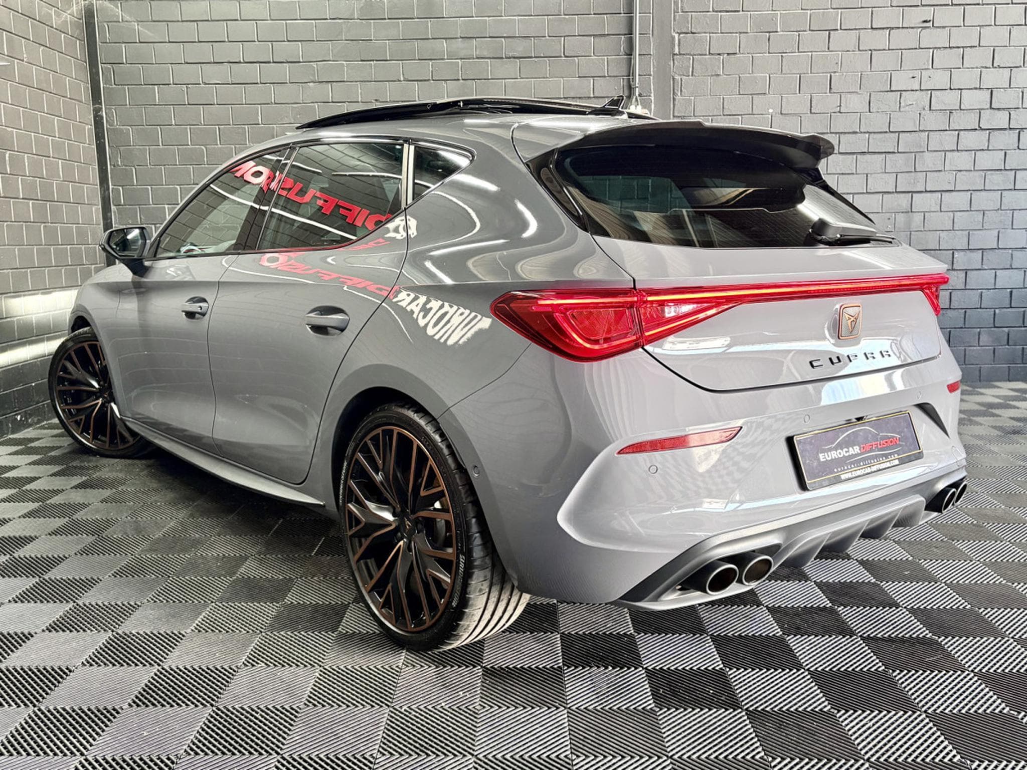 Cupra Leon VZ CUP 2.0 TSI 300CV * PANO * VSS * BEATS * CARBONE * (2024) - Foto 3