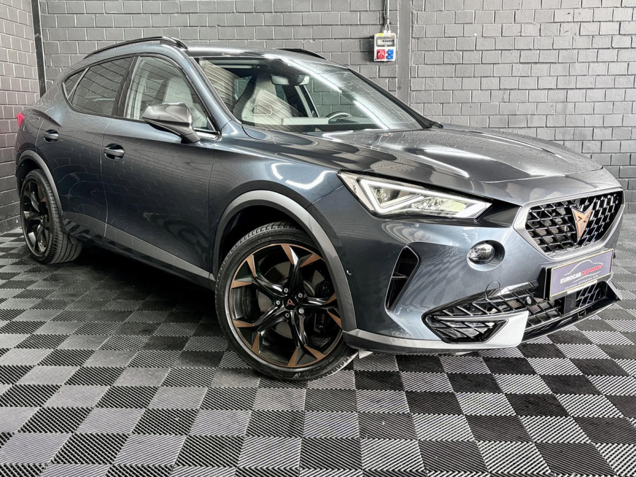 Cupra Formentor VZ 245CV eHybrid PHEV DSG6 * CUIR* VSS * CAM * (2023) - Foto 3
