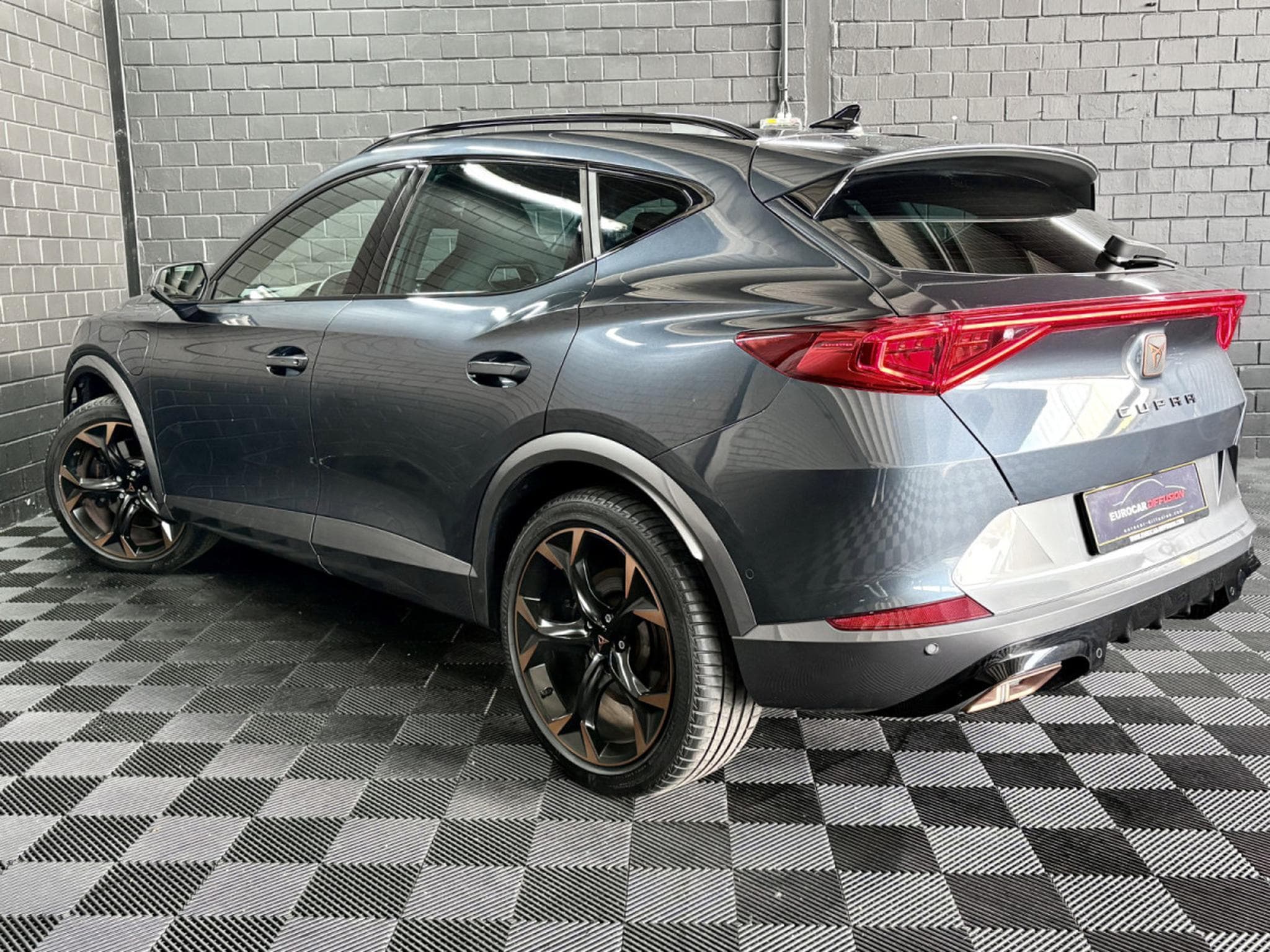 Cupra Formentor VZ 245CV eHybrid PHEV DSG6 * CUIR* VSS * CAM * (2023) - Foto 4