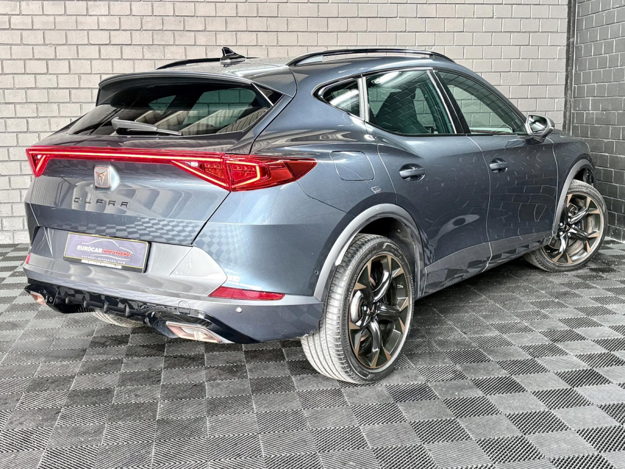 Cupra Formentor VZ 245CV eHybrid PHEV DSG6 * CUIR* VSS * CAM * (2023) - Foto 6