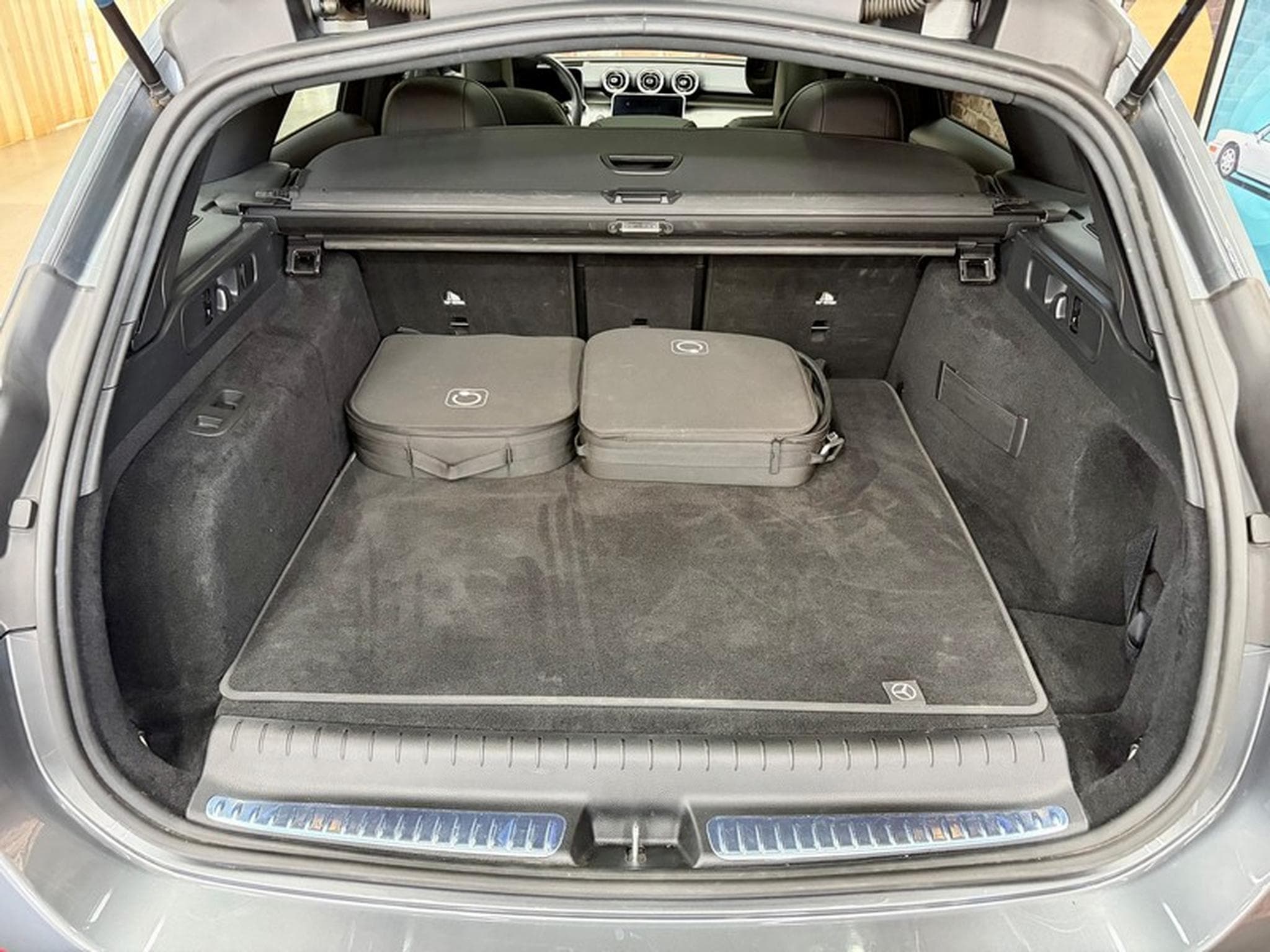 Mercedes C 300 C 300e Break 2.0 204cv Auto AMG-LINE (2023) - Photo 7