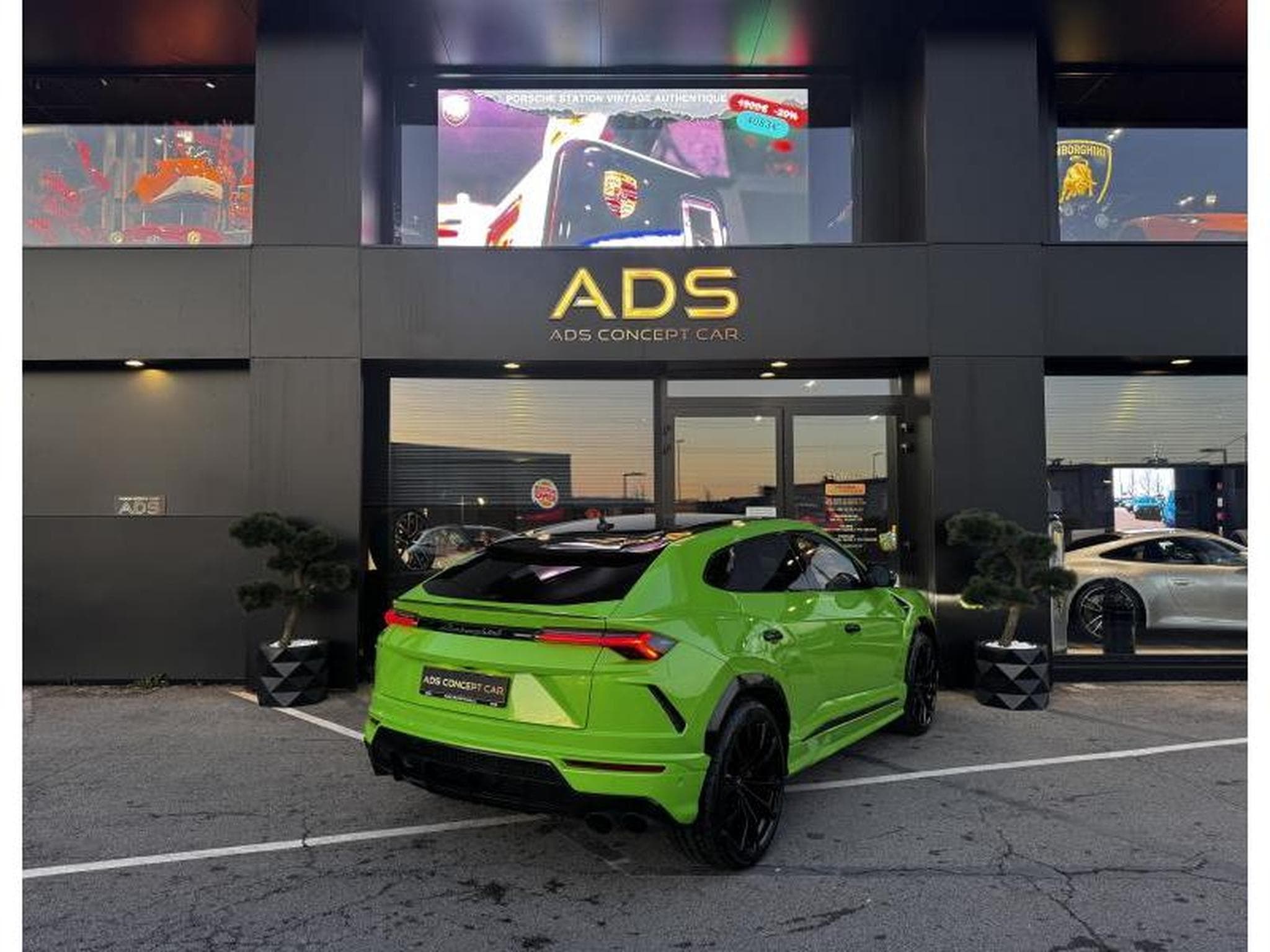 Lamborghini Urus 4.0 V8 650Ch (2022) - Photo 3