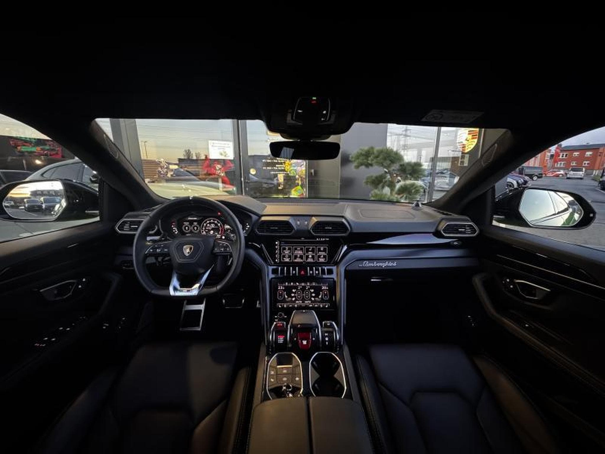 Lamborghini Urus 4.0 V8 650Ch (2022) - Photo 7