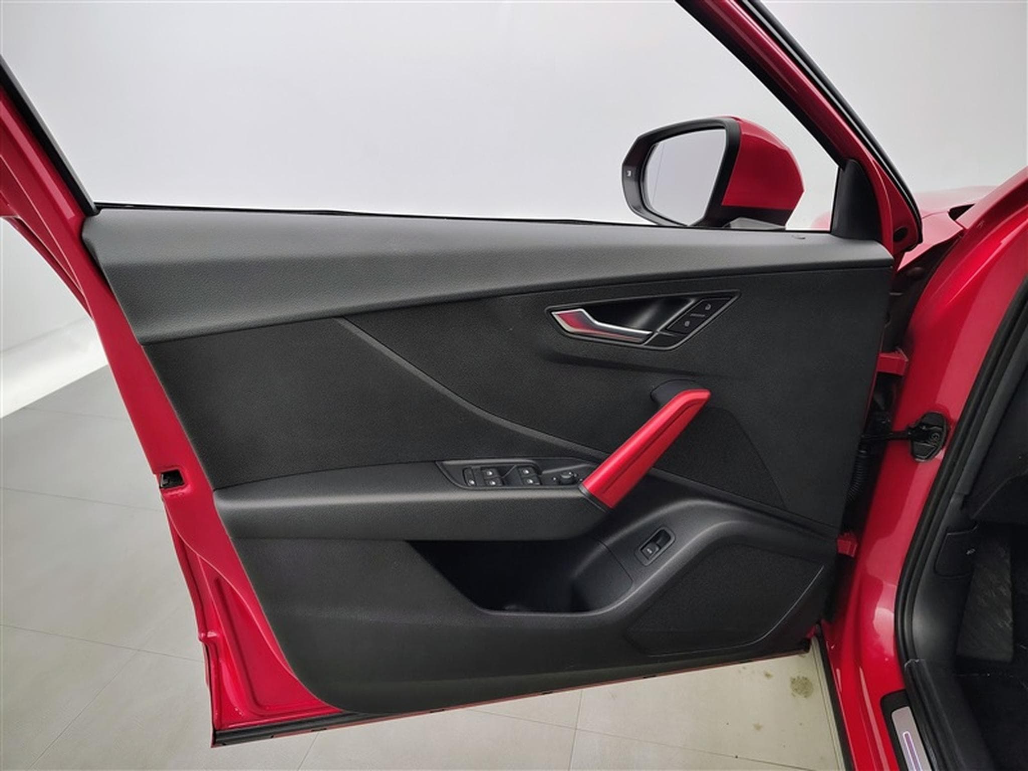 Audi Q2 30 TDI  S-Line S-Tronic Cuir / Navi Cockpit / Led (2020) - Photo 17