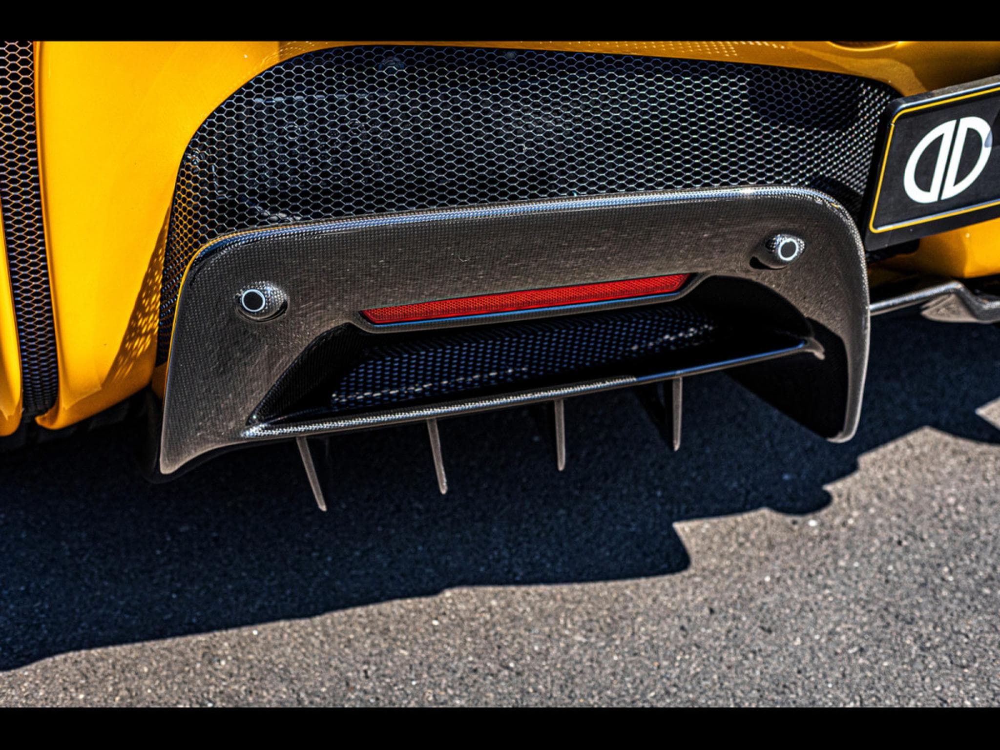 Ferrari SF90 STRADALE GIALLO 3 STRATO CARBONE BLEU (2022) - Photo 21