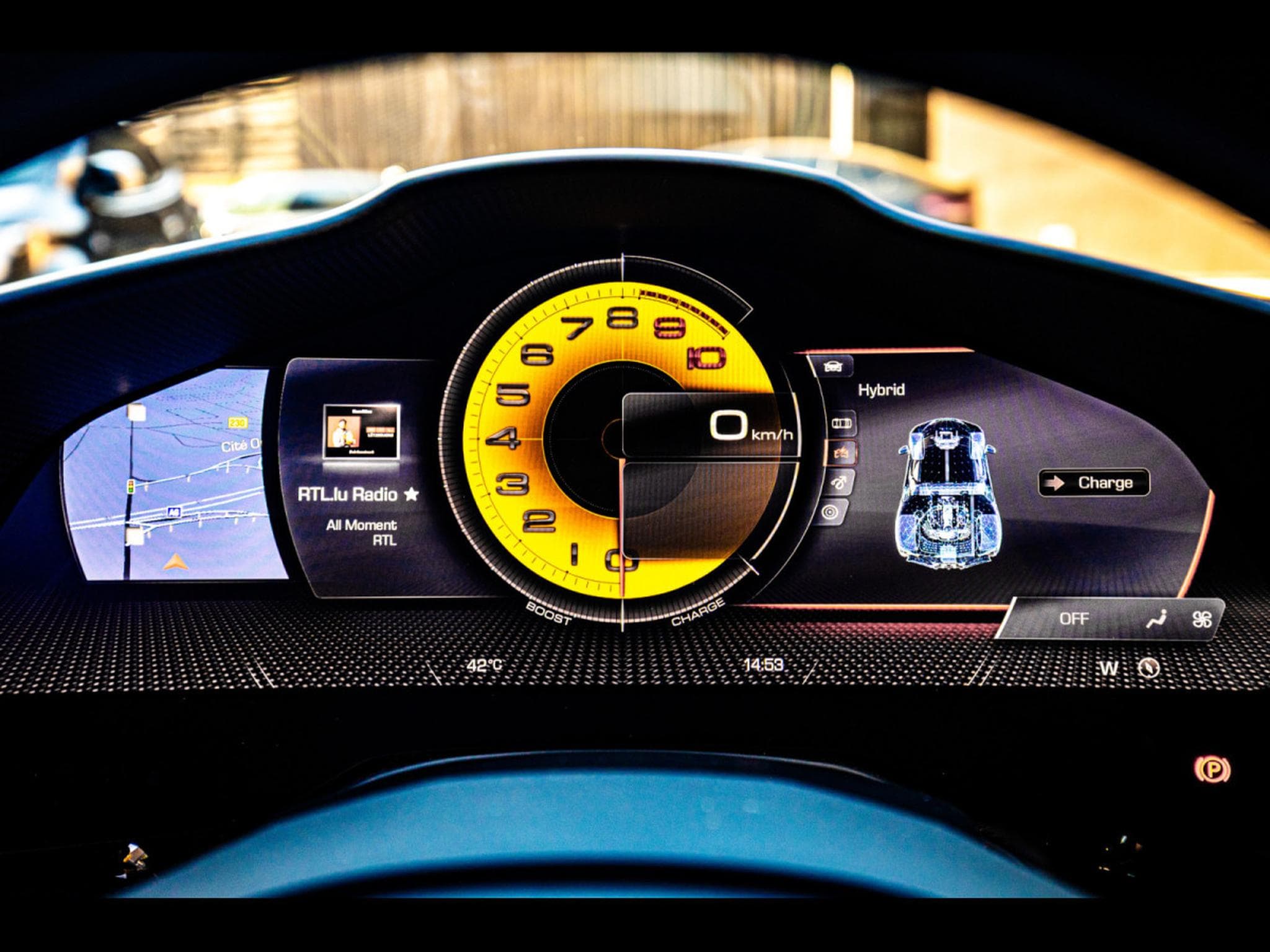 Ferrari SF90 STRADALE GIALLO 3 STRATO CARBONE BLEU (2022) - Photo 24