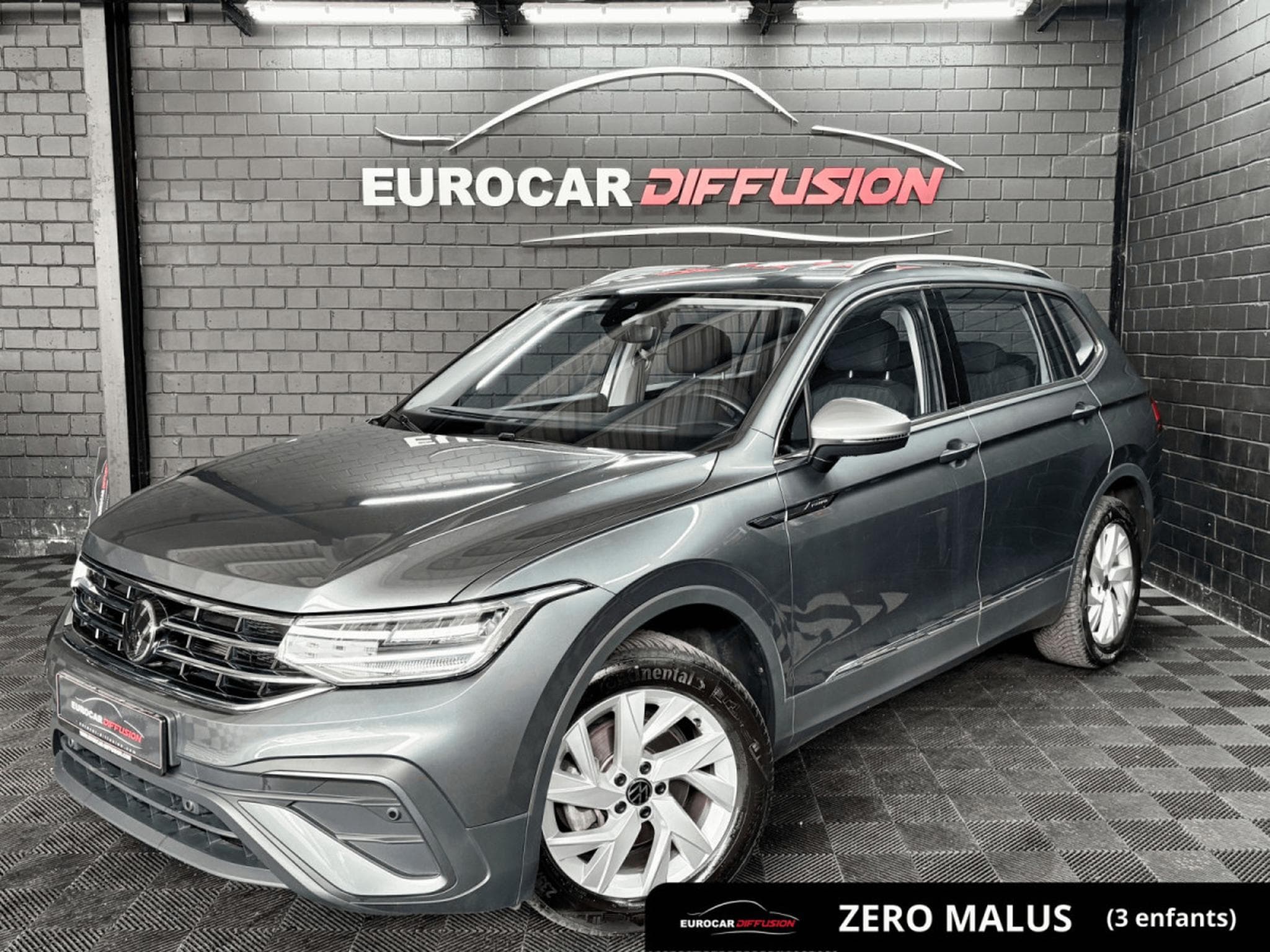VW Tiguan Life 1.5 TSI 150 CV DSG7 *7 PLACES *ATTELAGE* *HAYON* (2025) - Foto 1