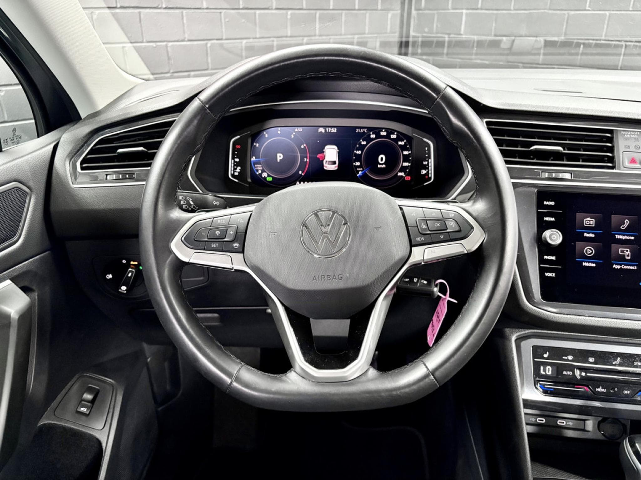 VW Tiguan Life 1.5 TSI 150 CV DSG7 *7 PLACES *ATTELAGE* *HAYON* (2025) - Foto 13