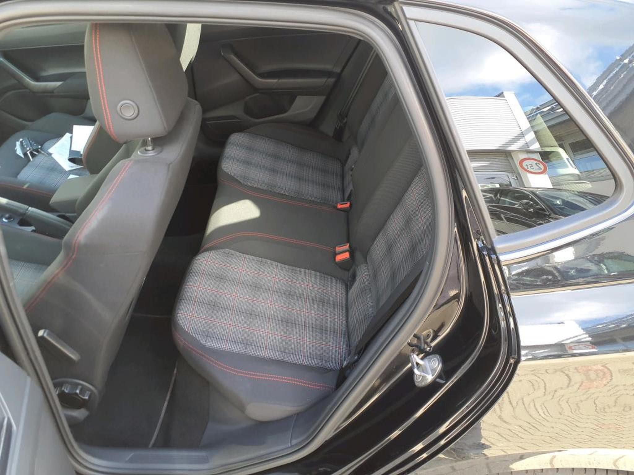 VW Polo 2.0 TSI 207 CV DSG7 * MATRIX *ACC* CARPLAY** (2022) - Foto 12