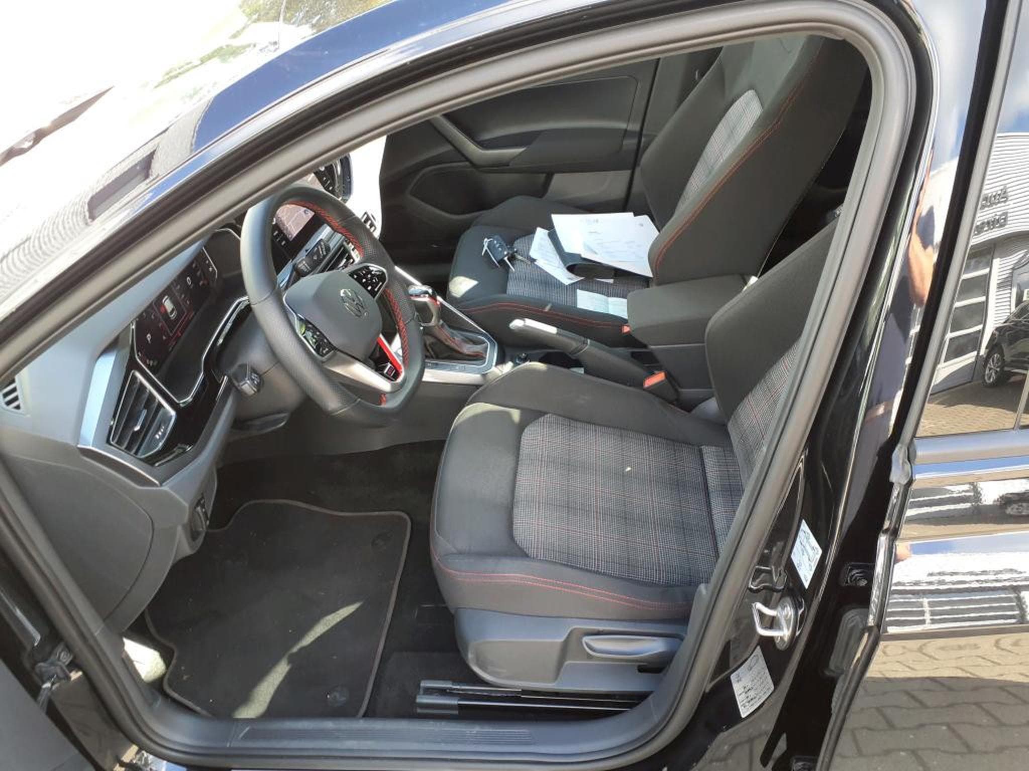 VW Polo 2.0 TSI 207 CV DSG7 * MATRIX *ACC* CARPLAY** (2022) - Foto 8