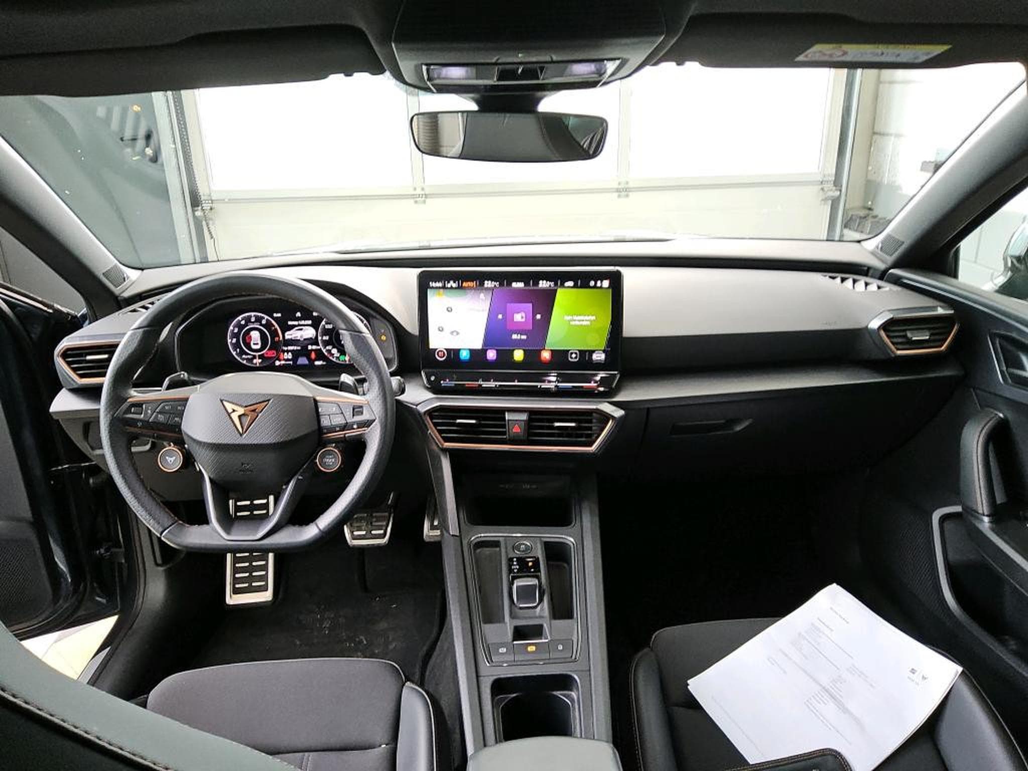 Cupra Leon ST 2.0 TSI 300CV *PANO* *BEATS* *VISION+* *VSS* (2024) - Foto 5