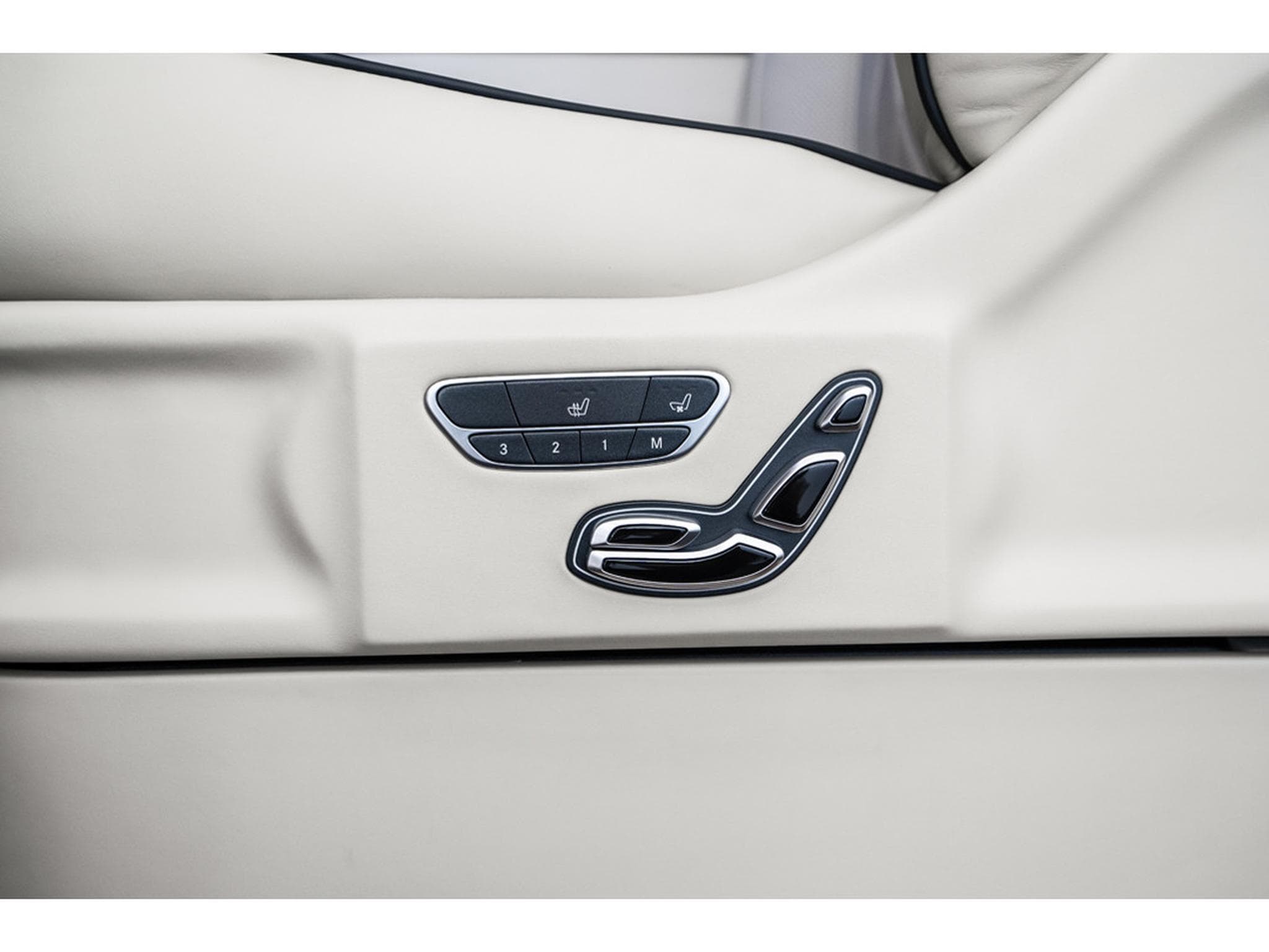 Mercedes V 300 V300 D VIP EXTRA LANG L3/ STOCK/**FULL** (2024) - Photo 23