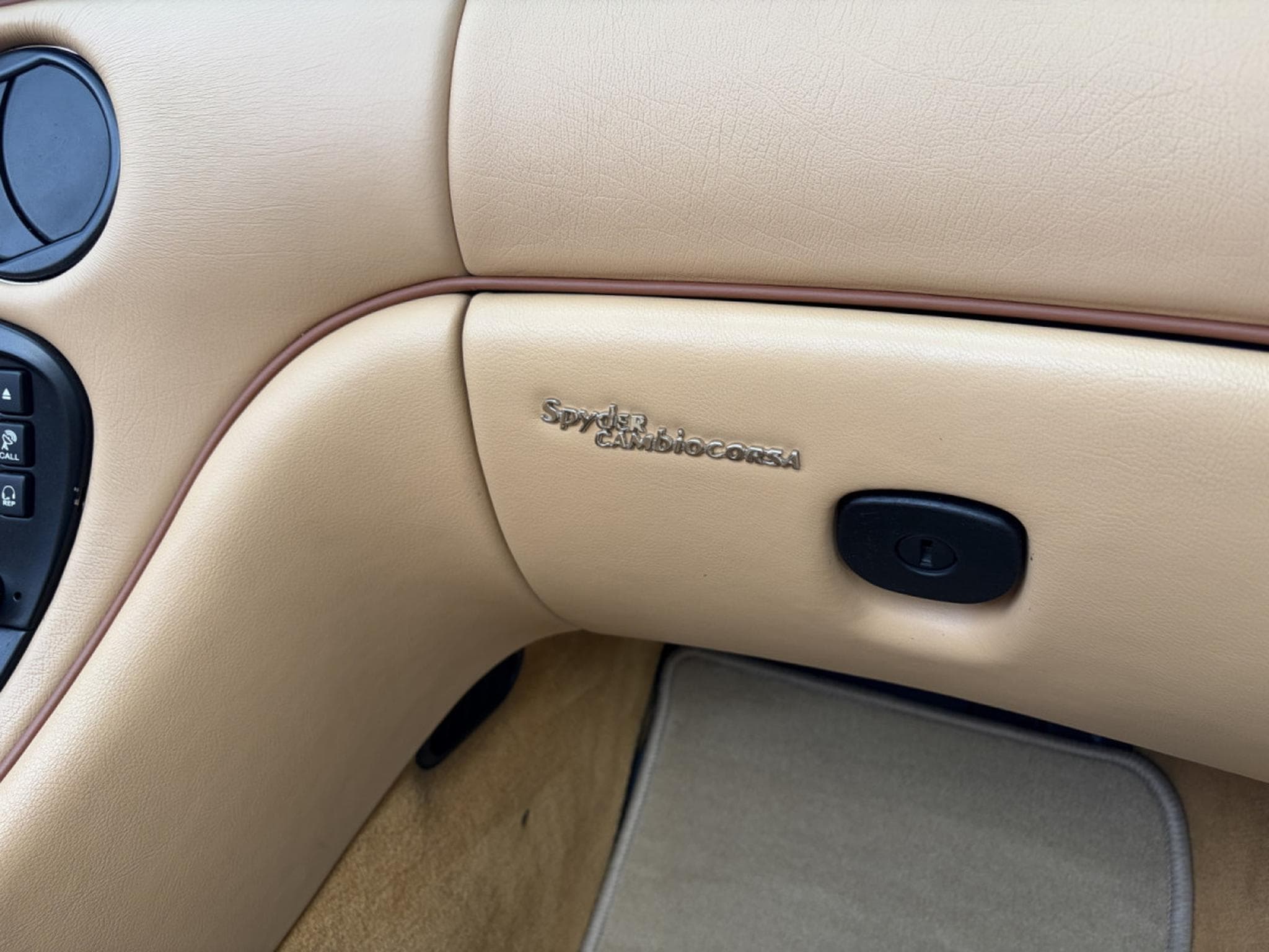 Maserati Spyder 4200/ 4.2 SPYDER CAMBRIOCORSA (2005) - Photo 20