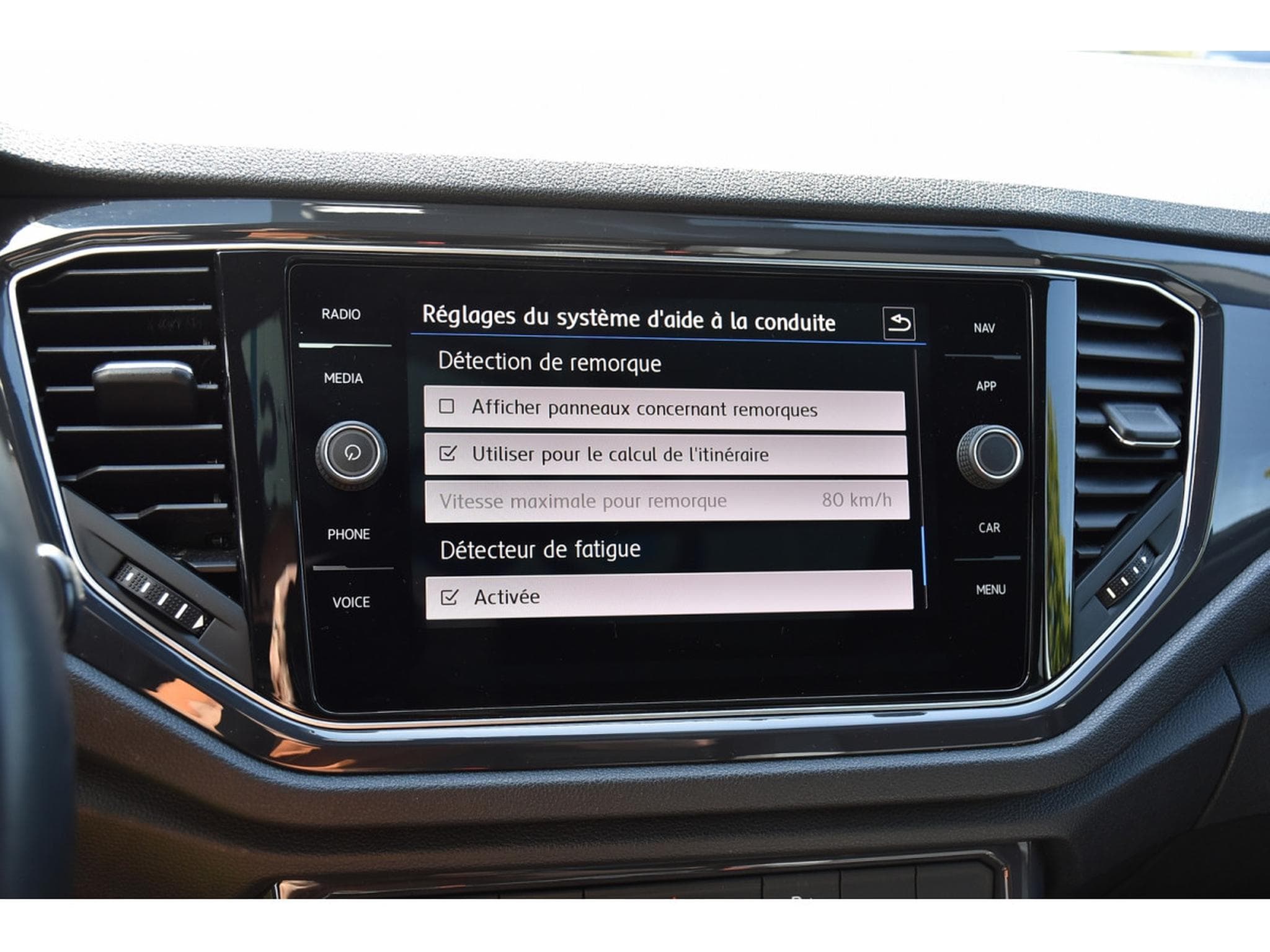 VW T-Roc 2.0 TDI 4Motion R-Line DSG PANO LANE SIDE ATT RMQ 1° MAIN (2019) - Photo 17