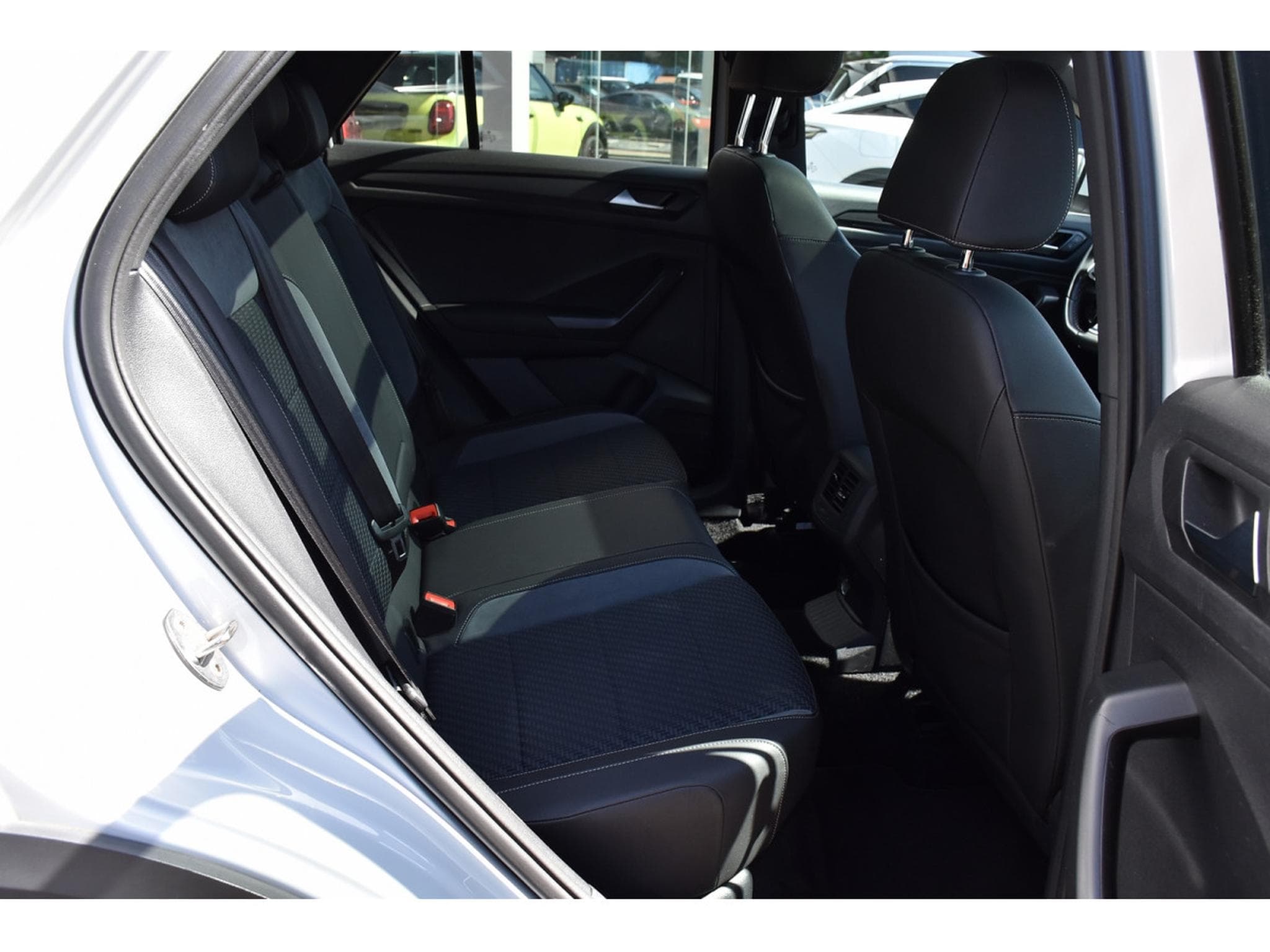 VW T-Roc 2.0 TDI 4Motion R-Line DSG PANO LANE SIDE ATT RMQ 1° MAIN (2019) - Photo 8
