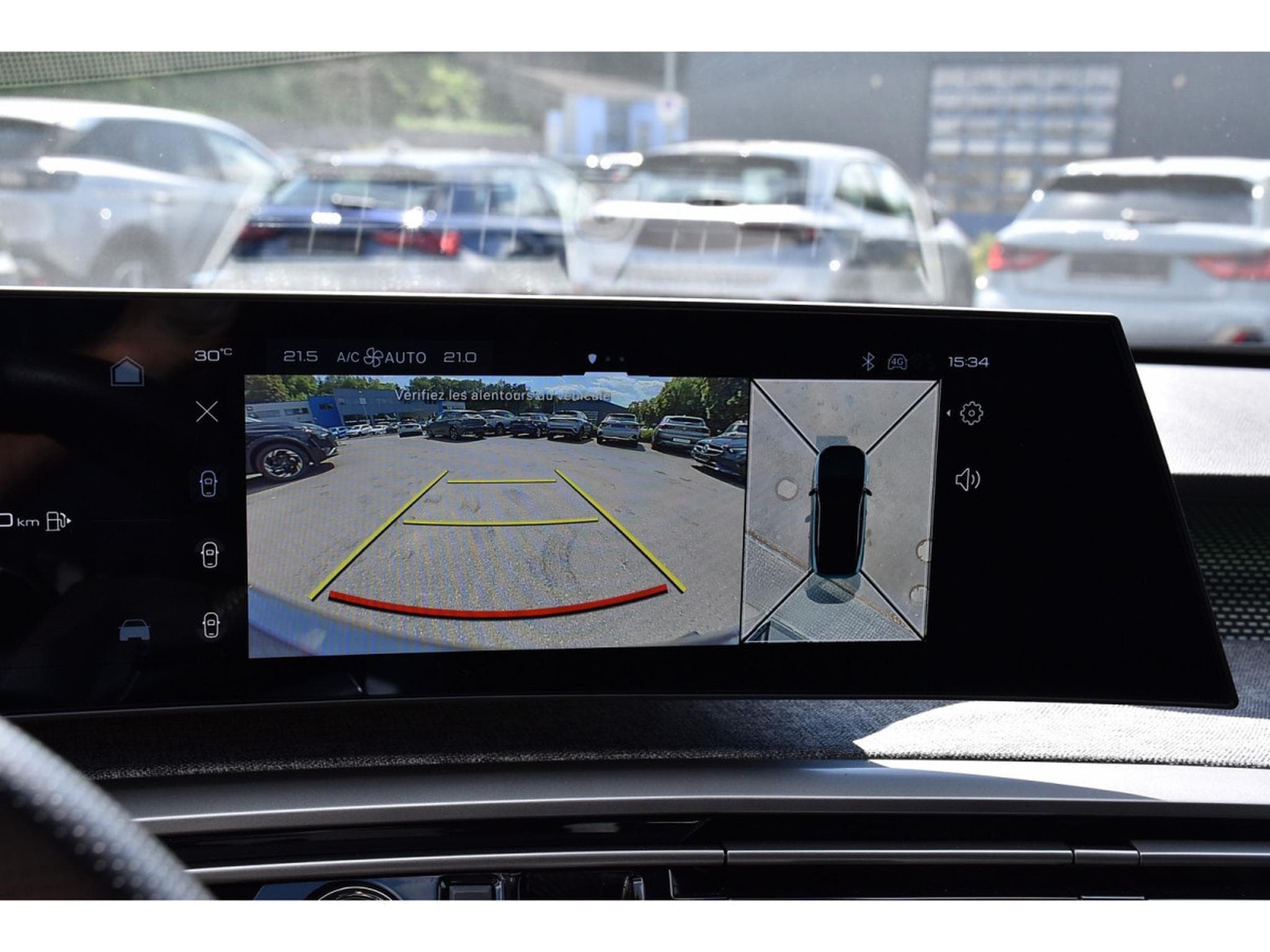 Peugeot 3008 1.2 Hybrid 145 e-DCS6 GT ACC CAM 360 1° MAIN (2025) - Photo 21