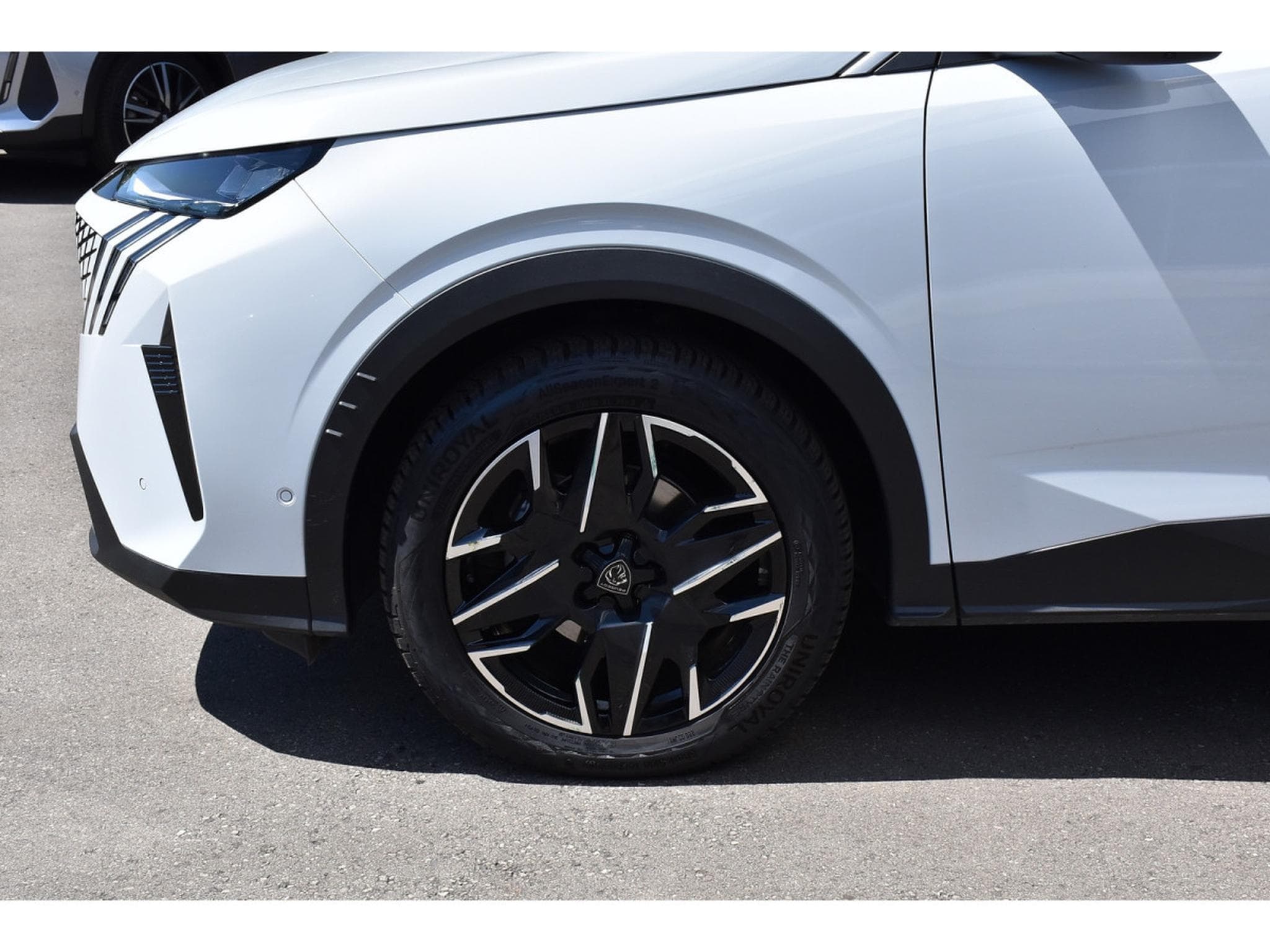 Peugeot 3008 1.2 Hybrid 145 e-DCS6 Allure ACC CAM 360 1° MAIN (2025) - Photo 5