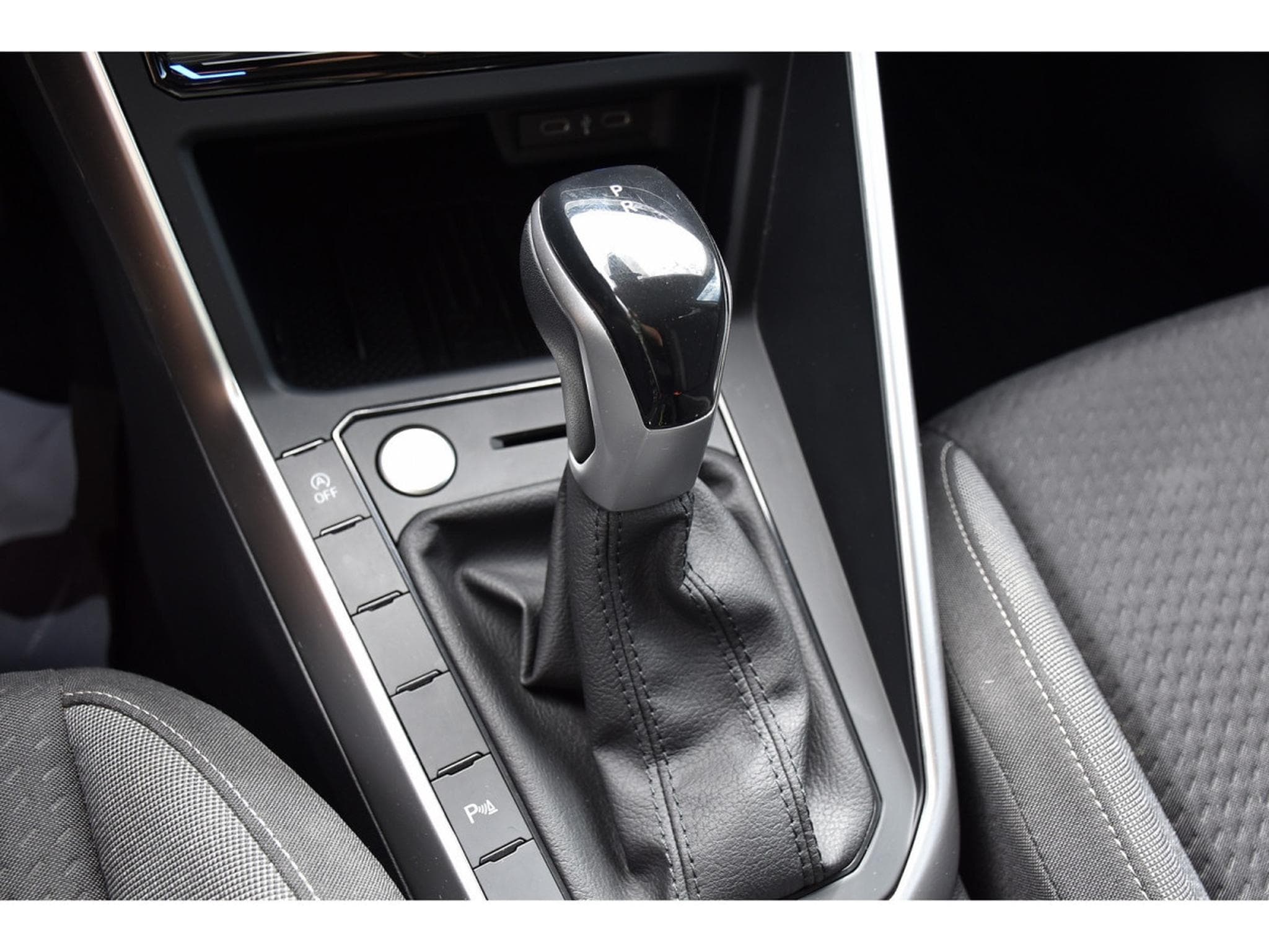 VW Taigo 1.0 TSI Life DSG ACC TRAVEL CAM KEYLESS JA17 1° MAIN (2025) - Photo 17