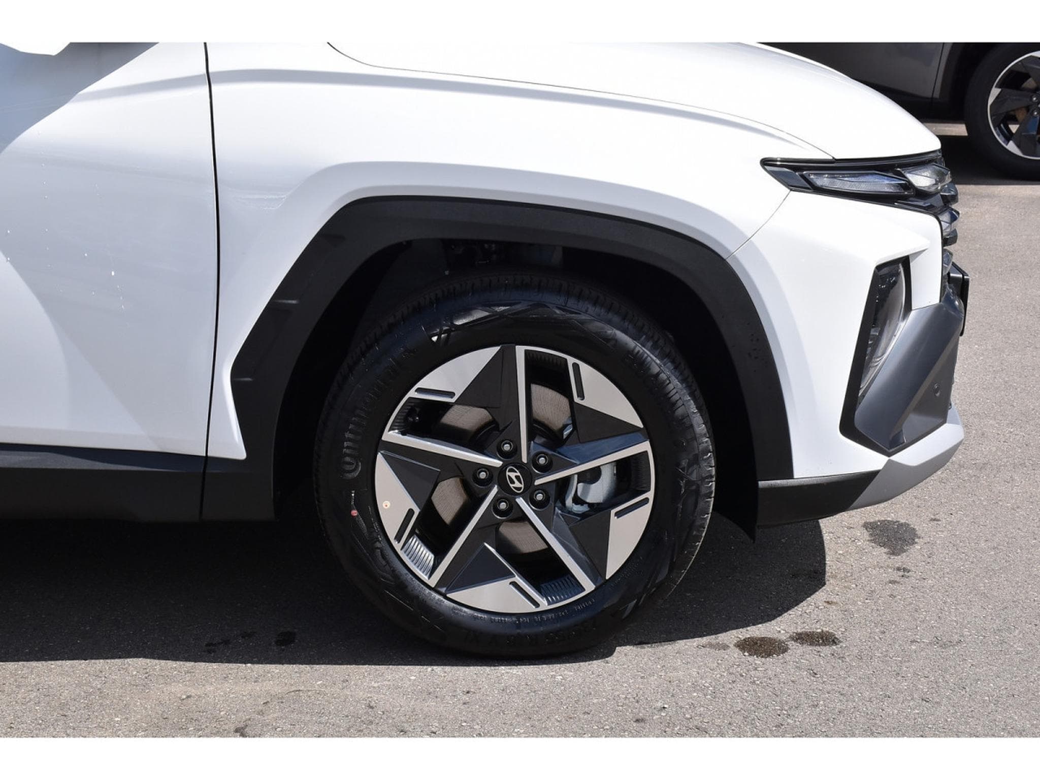 Hyundai Tucson 1.6 T-GDI Feel 7DCT ACC SIDE GPS JA18'' NEUF (2026) - Photo 5