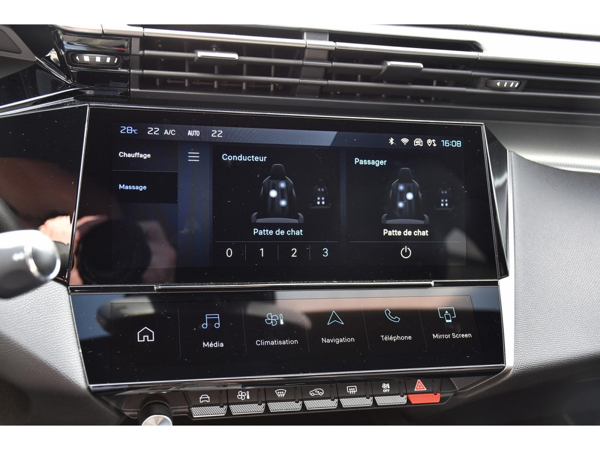 Peugeot 408 1.2 Hybrid 145 e-DCS6 GT MEMO SG MASS CAM360 1° MAIN (2025) - Photo 14