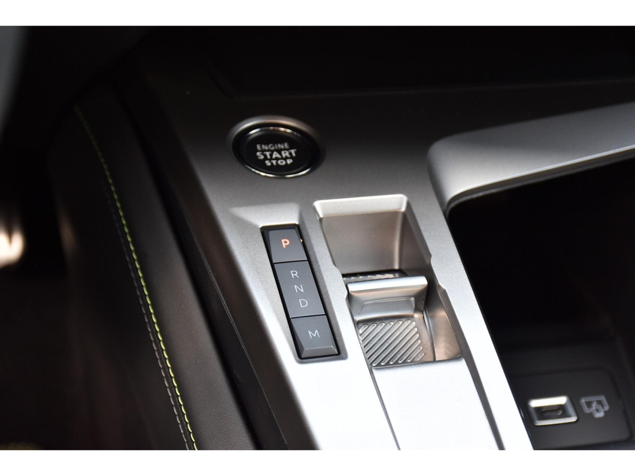 Peugeot 408 1.2 Hybrid 145 e-DCS6 GT MEMO SG MASS CAM360 1° MAIN (2025) - Photo 18