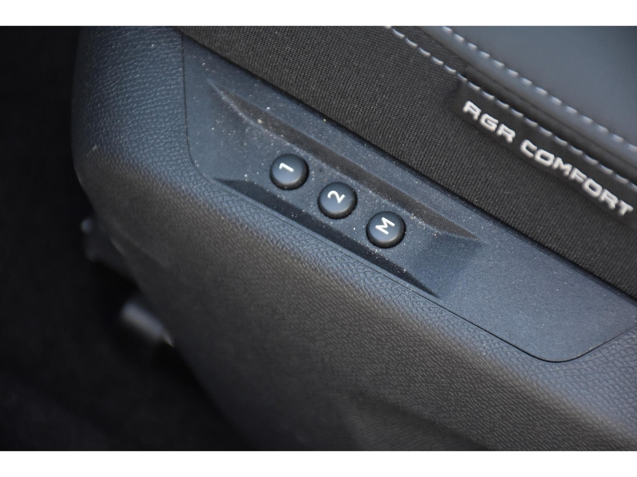 Peugeot 408 1.2 Hybrid 145 e-DCS6 GT MEMO SG MASS CAM360 1° MAIN (2025) - Photo 20