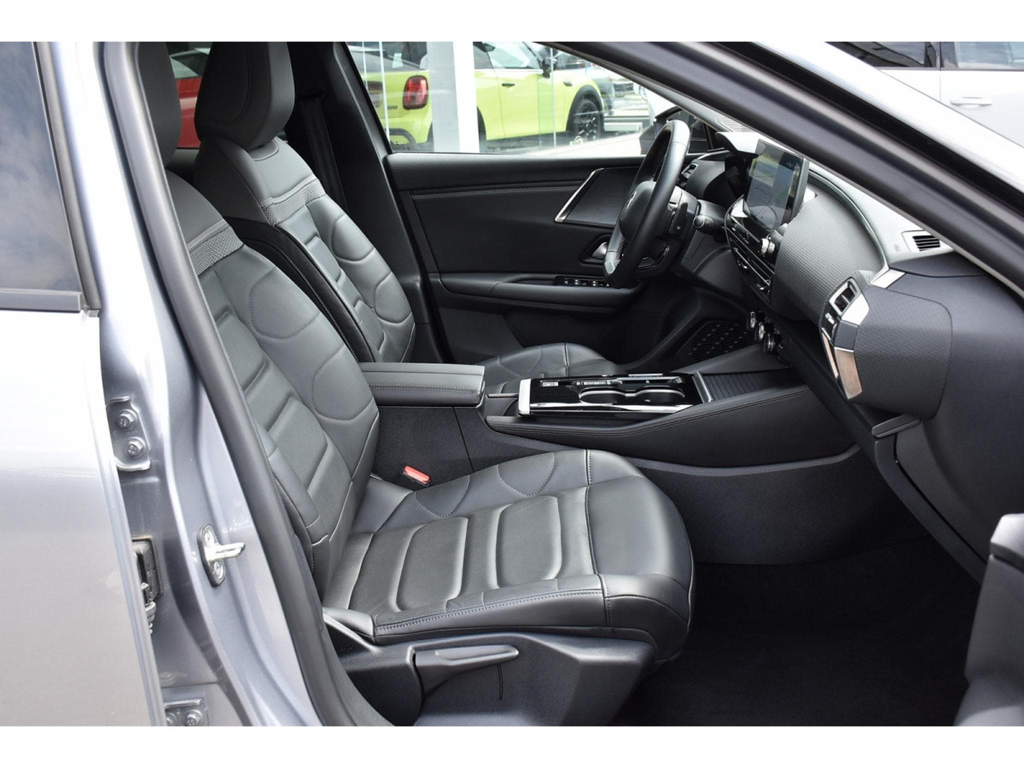 Citroën C5 X 1.2 PureTech PLUS EAT8 CUIR ACC LANE HUD CAM 1° MAIN (2024) - Photo 7