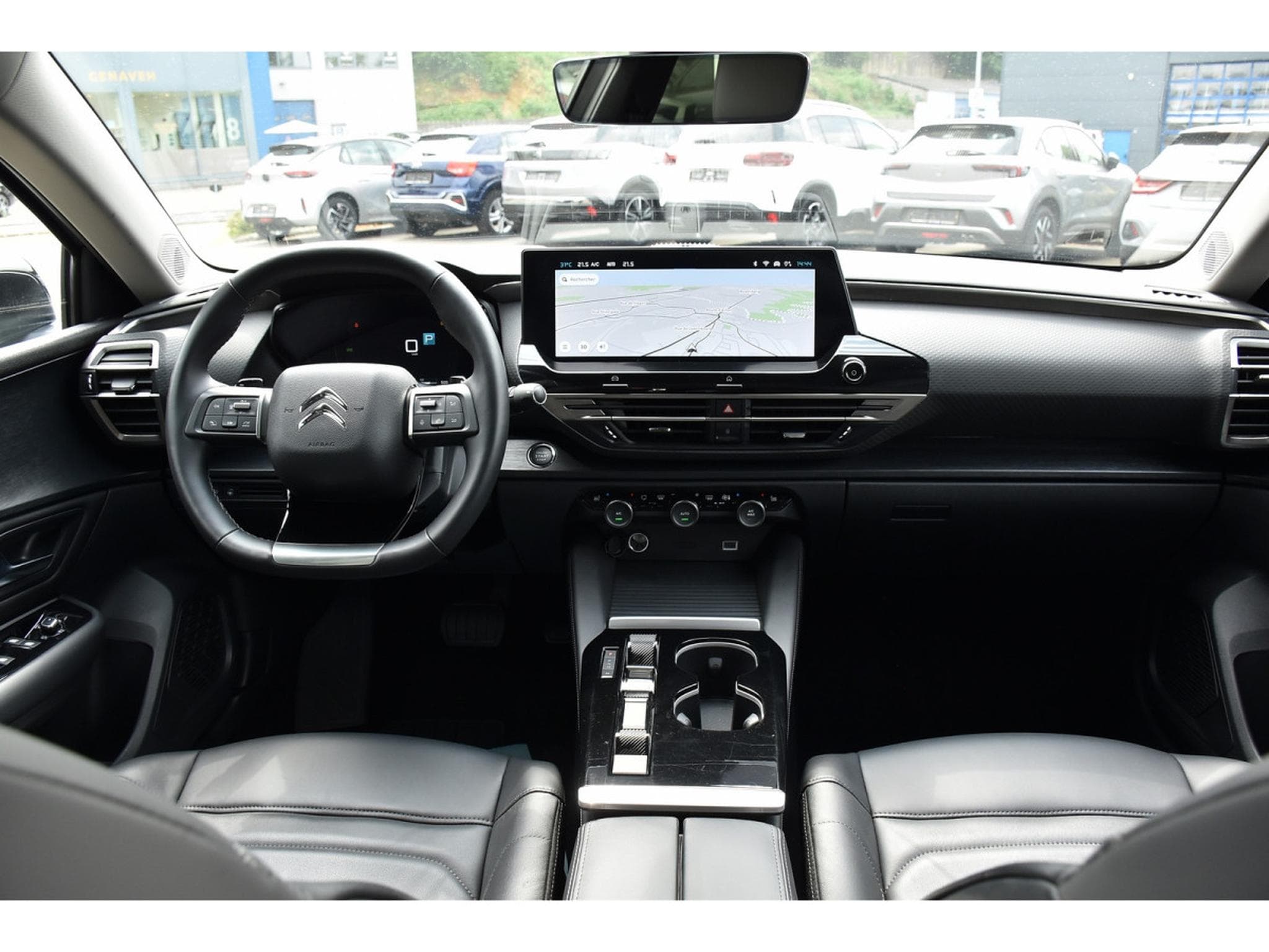 Citroën C5 X 1.2 PureTech PLUS EAT8 CUIR ACC LANE HUD CAM 1° MAIN (2024) - Photo 9