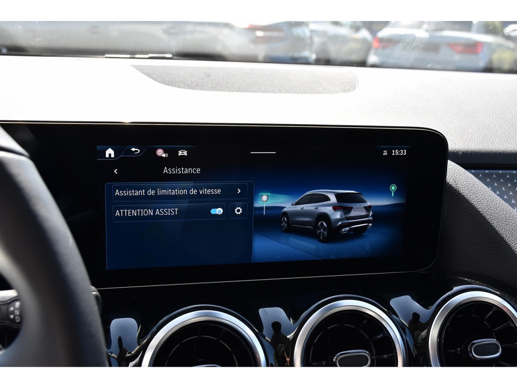 Mercedes GLA 200 CDI Progressive 8G-Tronic PANO CHFF ADD LANE GPS CAM 1° MAIN (2024) - Photo 15