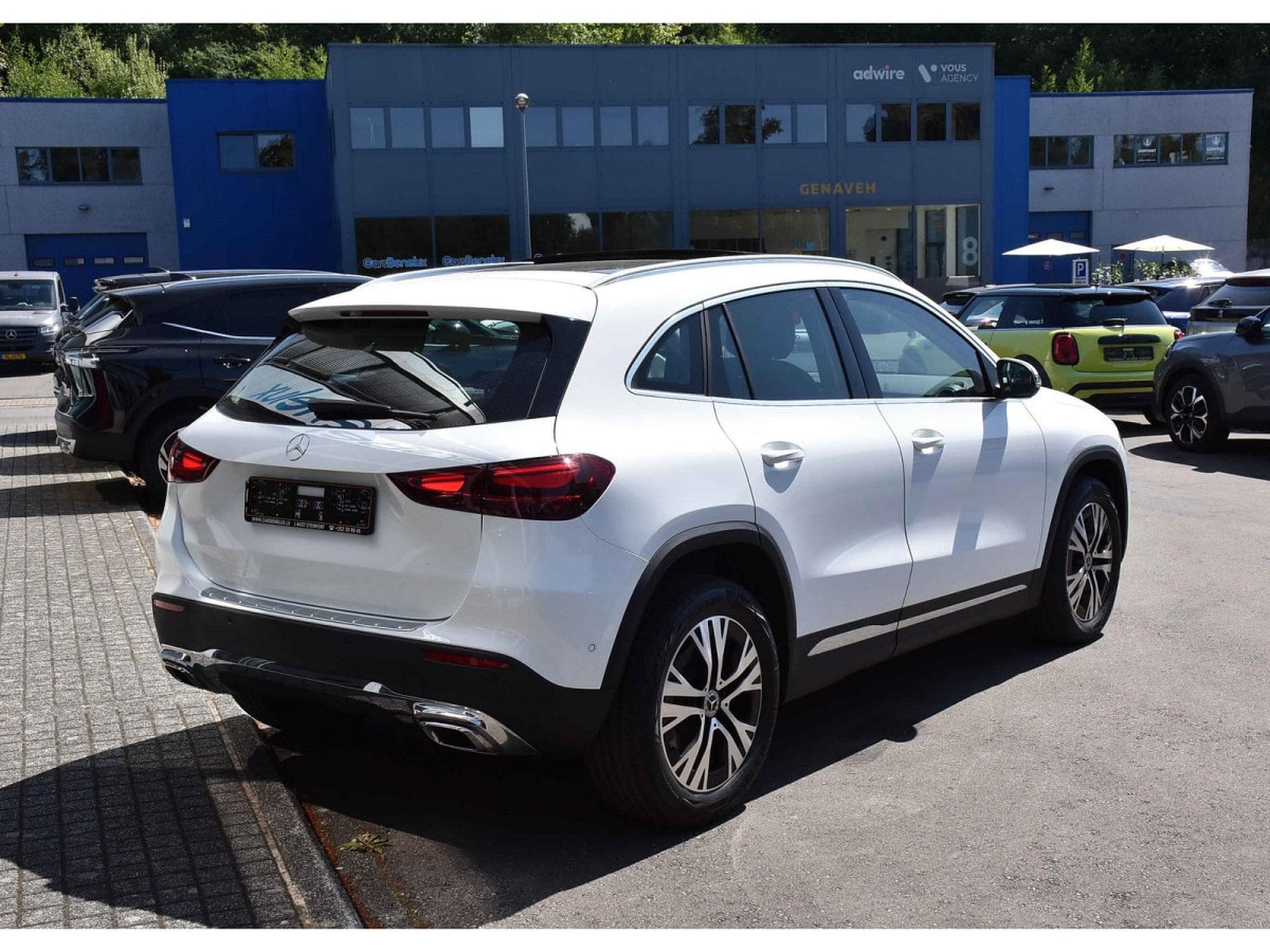 Mercedes GLA 200 CDI Progressive 8G-Tronic PANO CHFF ADD LANE GPS CAM 1° MAIN (2024) - Photo 4