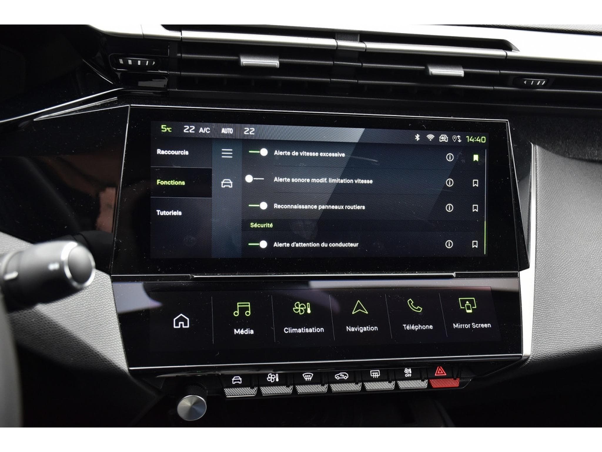 Peugeot 408 1.2 PureTech Allure EAT8 ACC LANE GPS CAM 1° MAIN (2024) - Foto 16