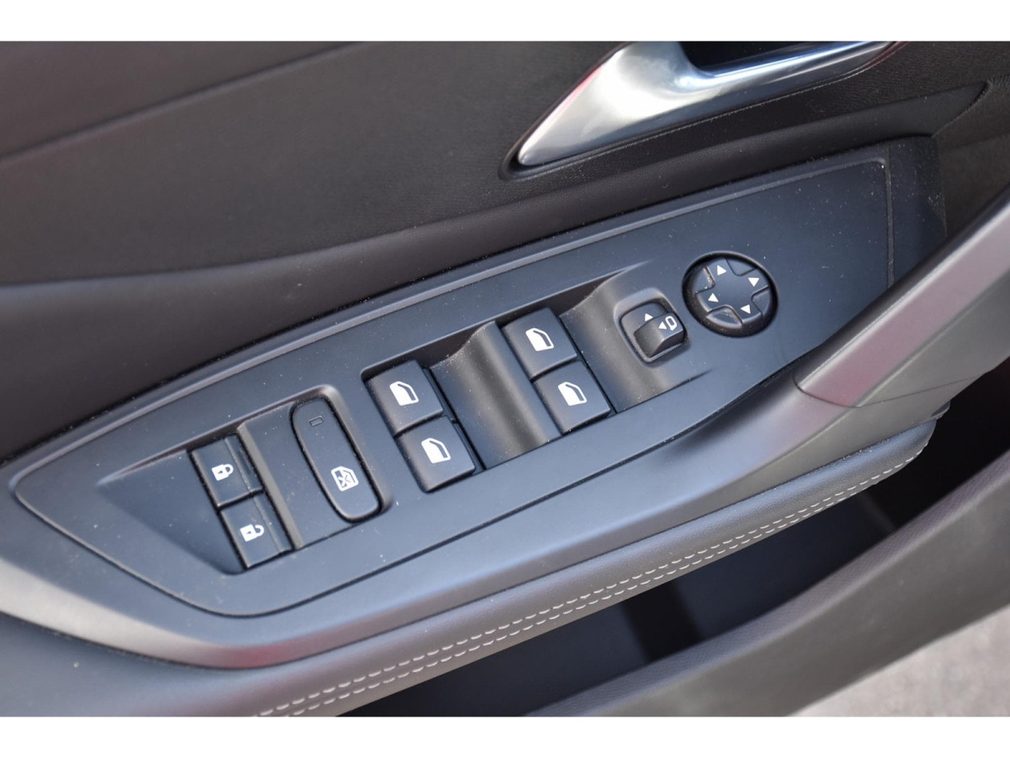 Peugeot 408 1.2 PureTech Allure EAT8 ACC LANE GPS CAM 1° MAIN (2024) - Foto 21