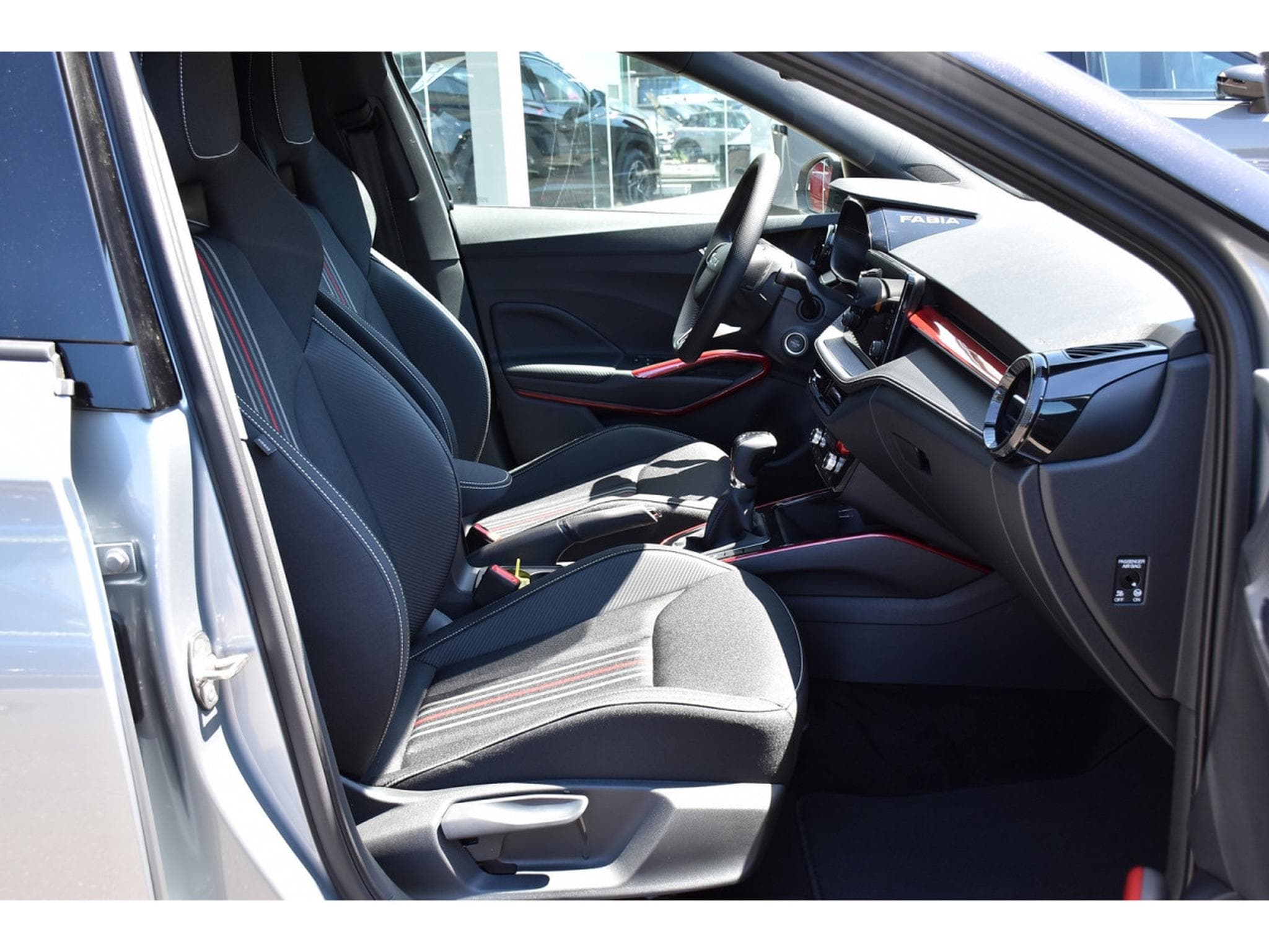 Skoda Fabia 1.0 TSI Monte Carlo DSG ACC TRAVEL CAM KESSY NEUVE (2026) - Foto 7