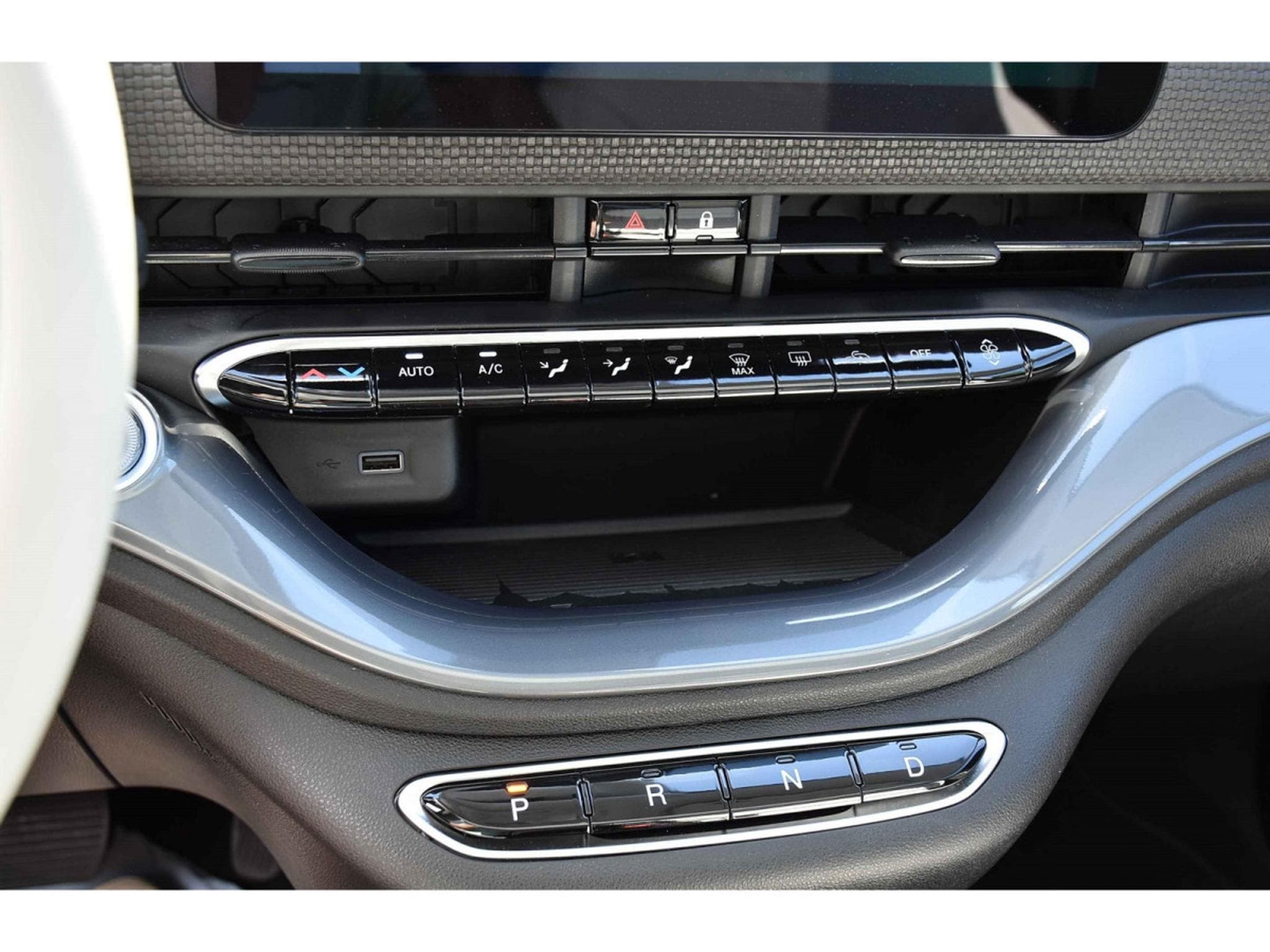 Fiat 500 42 kWh La Prima ACC CO DRIVER PANO CAM 1° MAIN (2023) - Foto 19