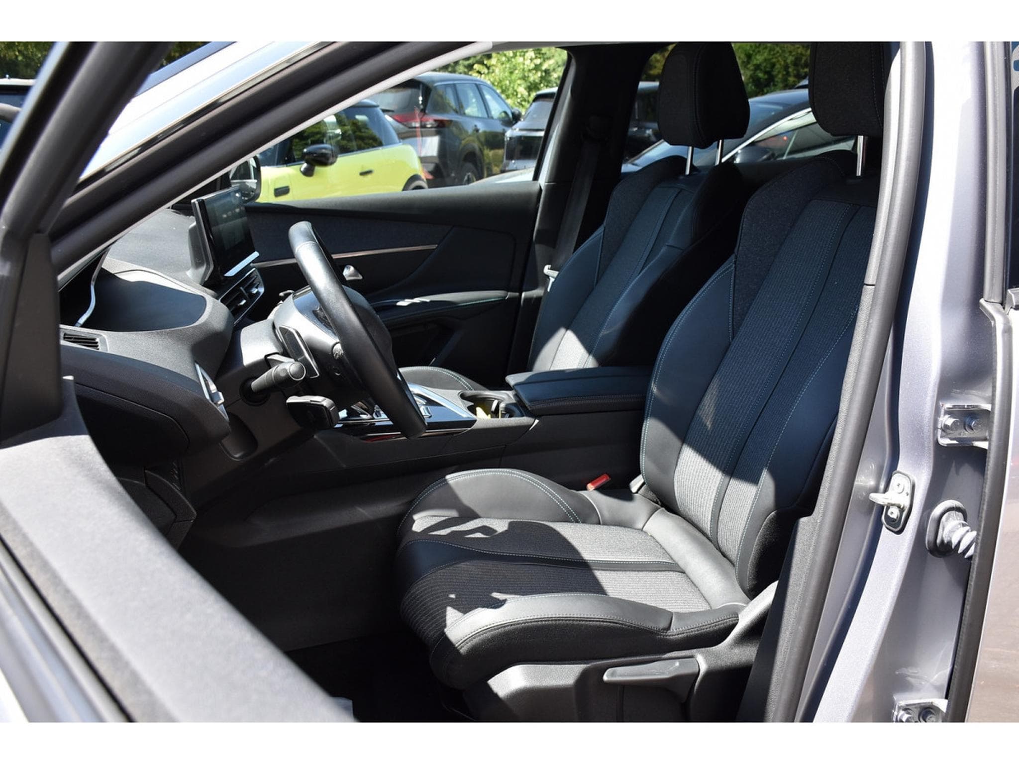 Peugeot 3008 1.6 Hybrid PHEV 224 Allure e-EAT8 ACC LANE SIDE CAM 1° MAIN (2022) - Foto 6