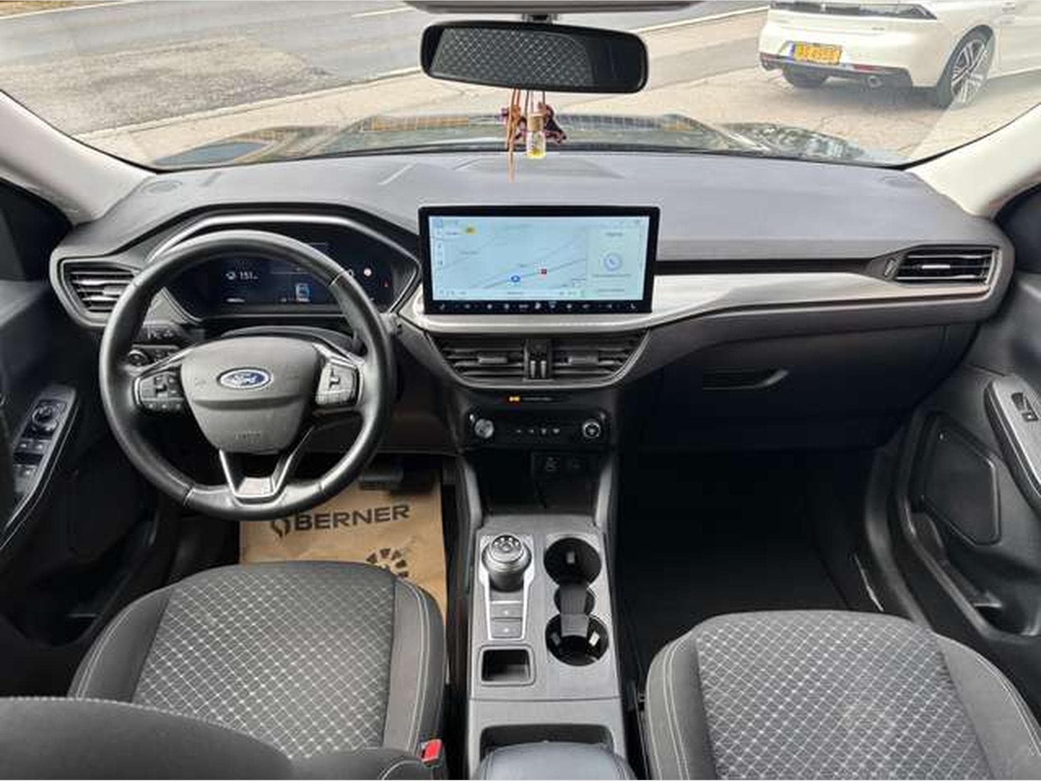 Ford Kuga Kuga 1.5 EcoBoost 2x4 Aut. Vignale (2024) - Photo 17