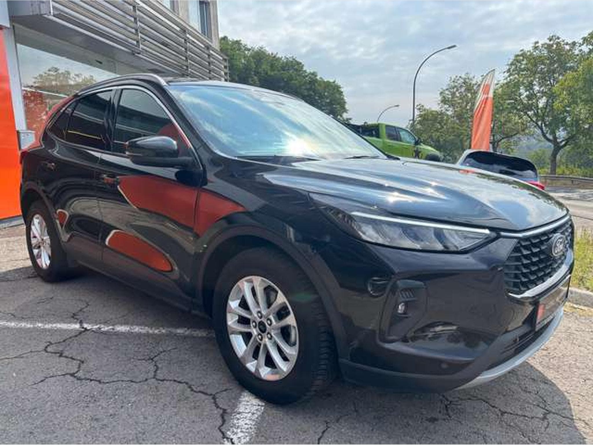 Ford Kuga Kuga 1.5 EcoBoost 2x4 Aut. Vignale (2024) - Photo 4