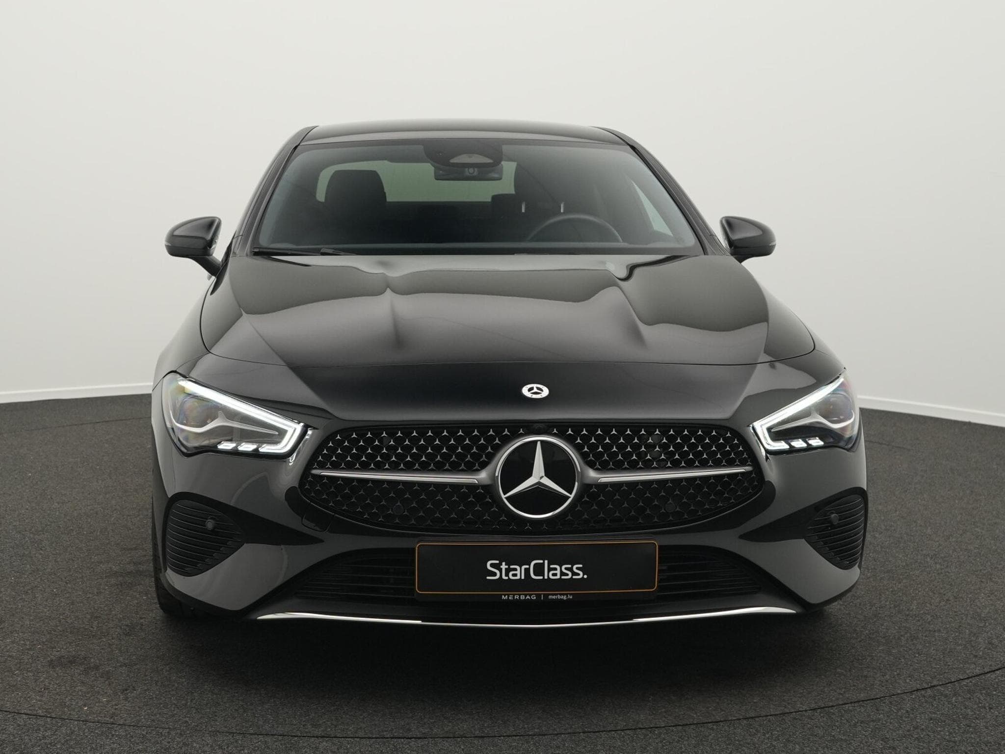 Mercedes CLA 180 d Progressive-Line Advanced Plus (2024) - Foto 2