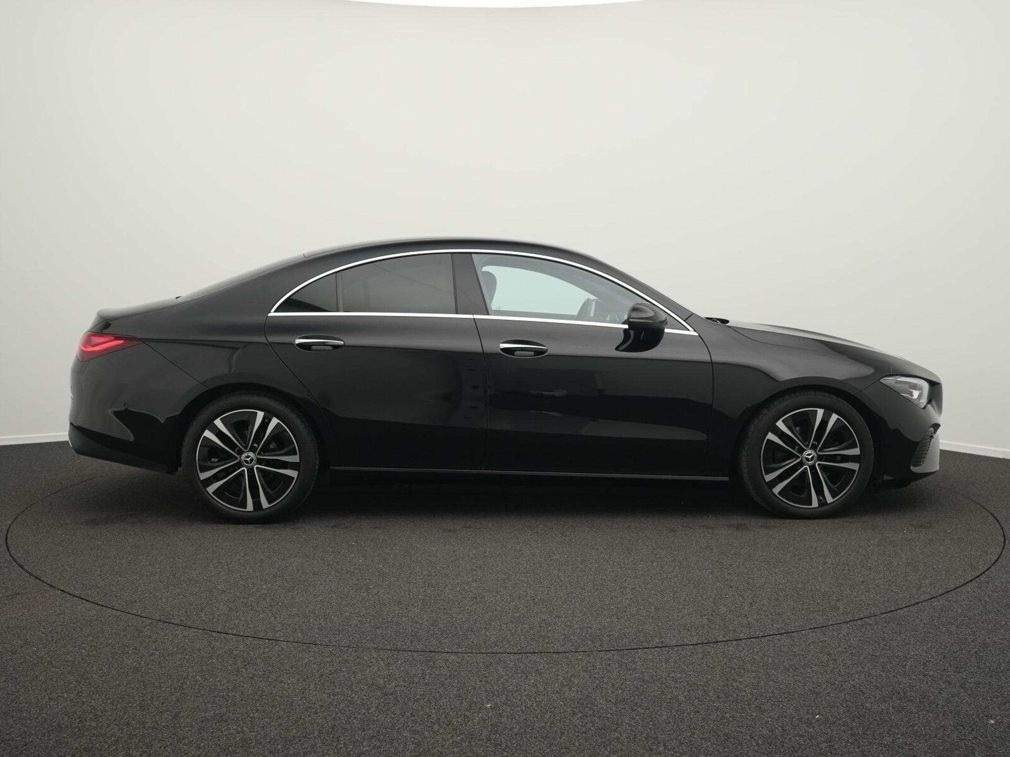 Mercedes CLA 180 d Progressive-Line Advanced Plus (2024) - Foto 5