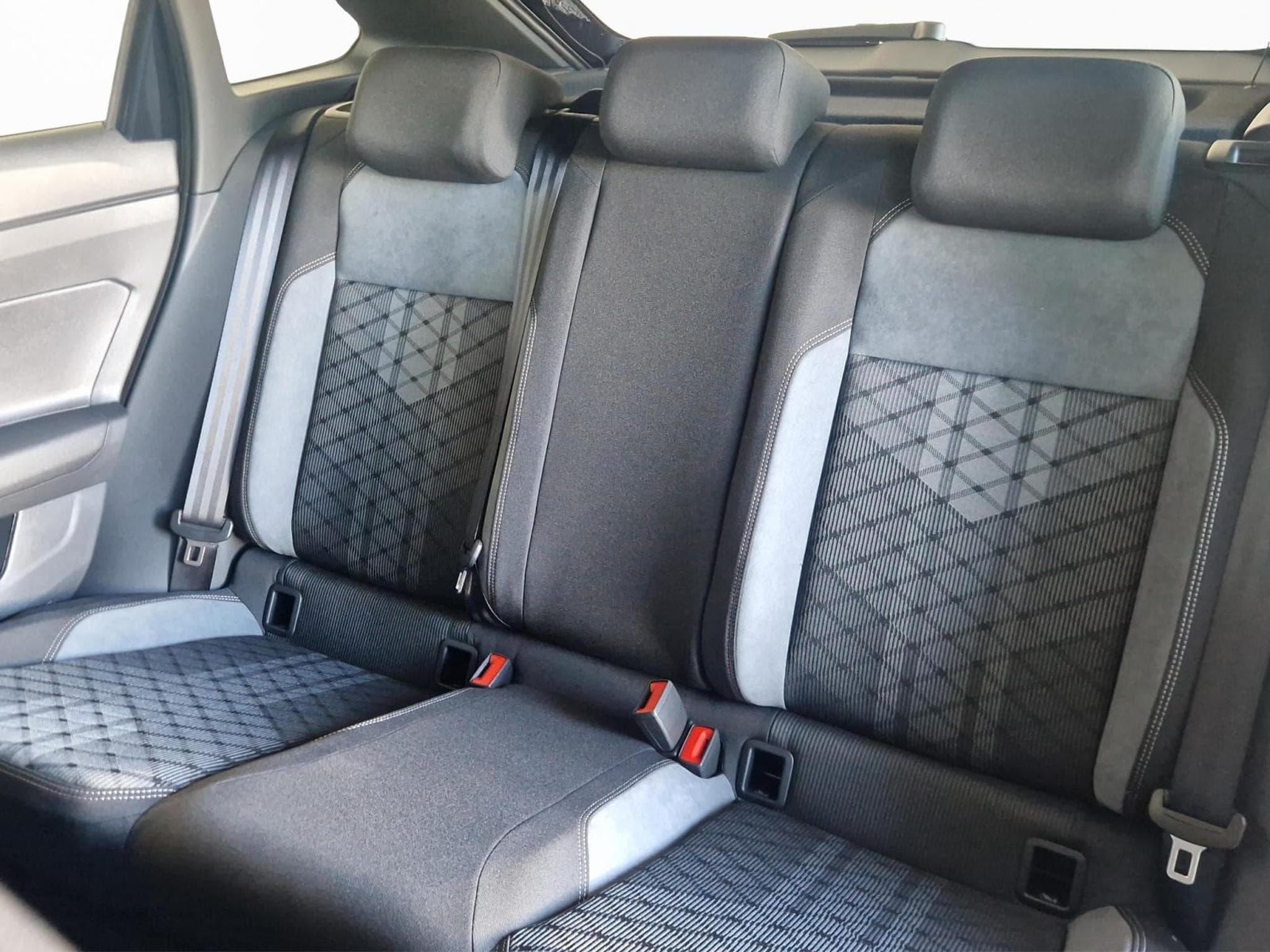 VW Taigo R-LINE (2026) - Foto 16