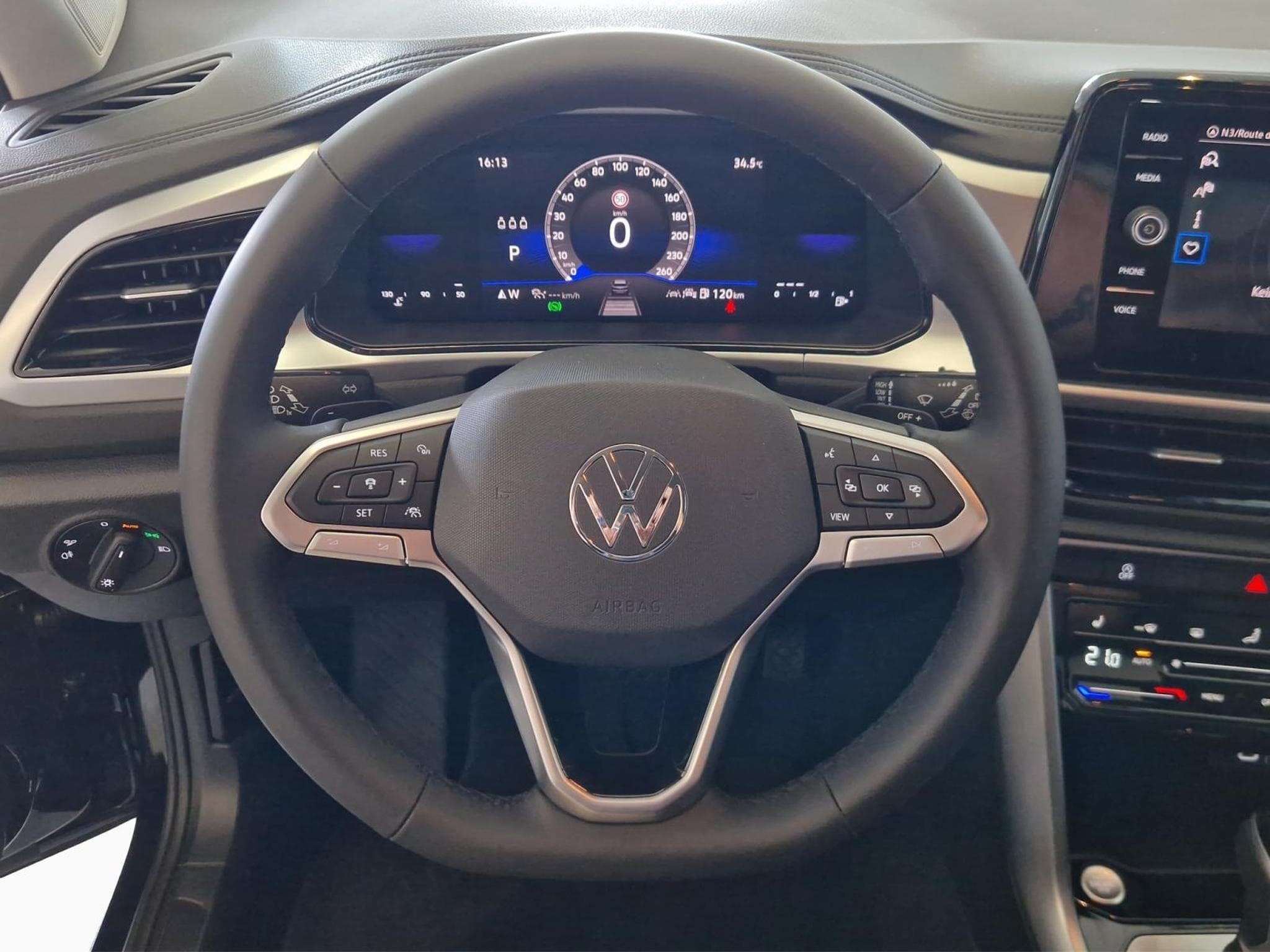 VW T-Roc LIFE (2026) - Foto 10